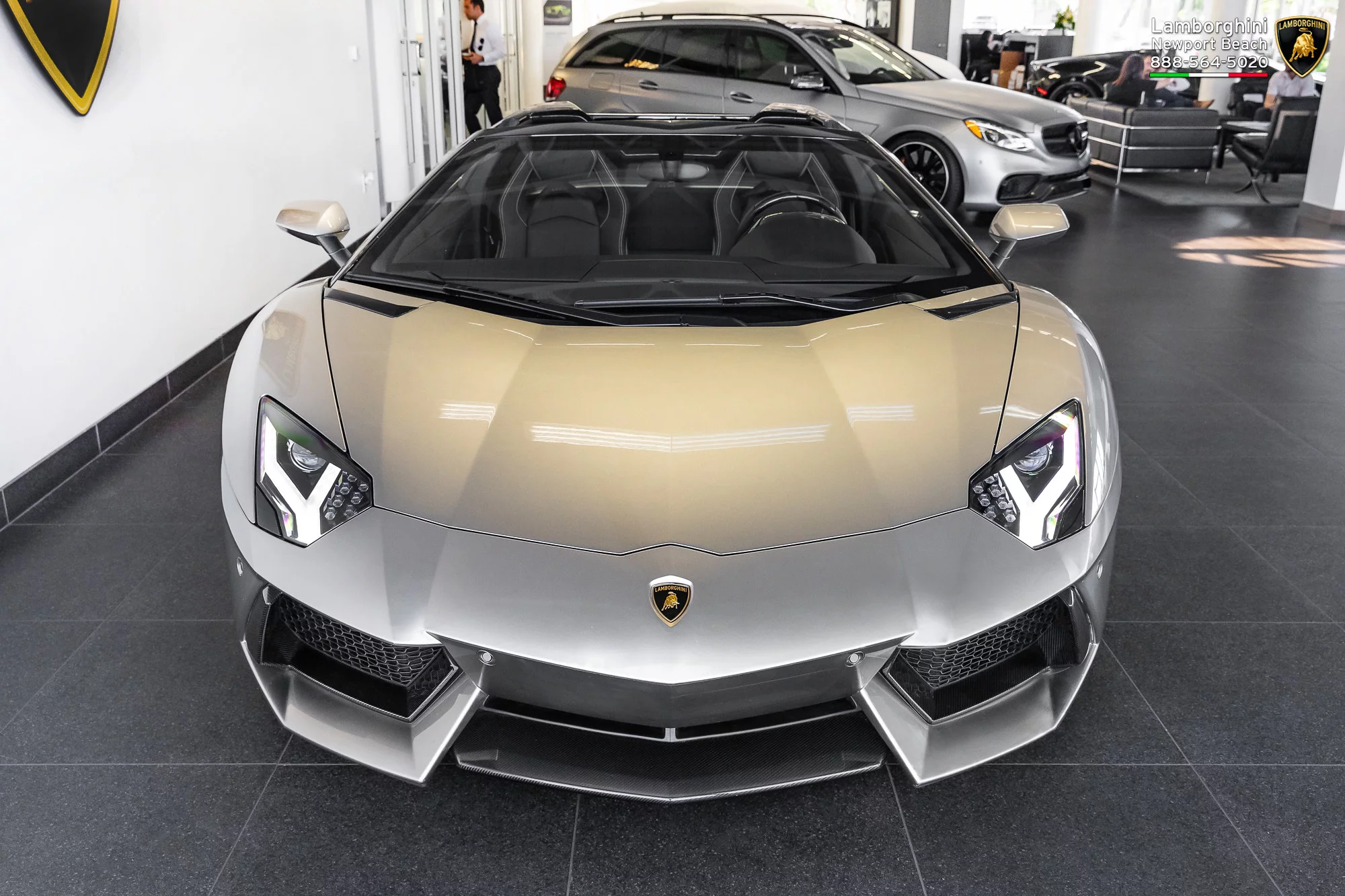Grigio Antares Lamborghini Aventador
