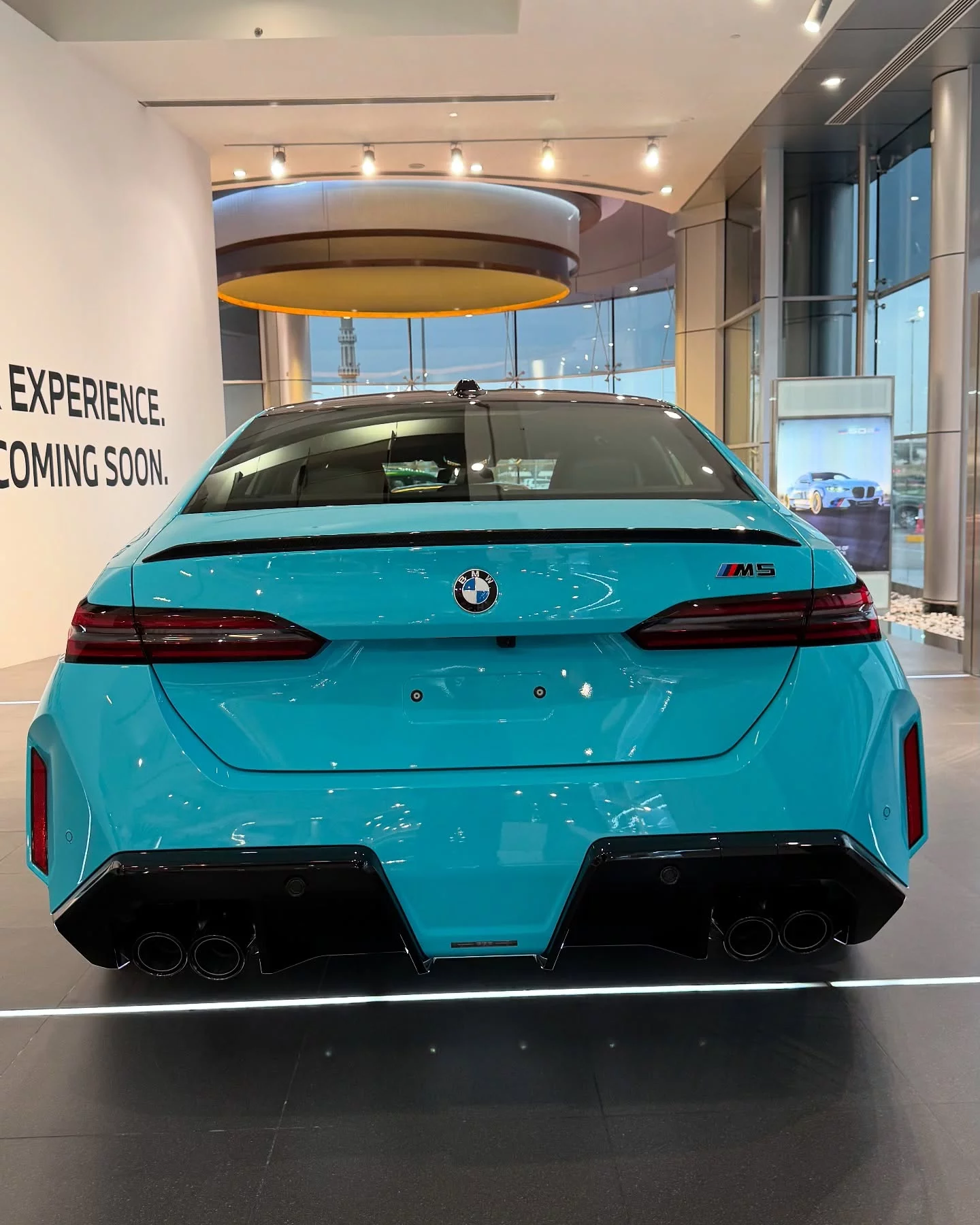 Borusan Turkish Blue BMW M5