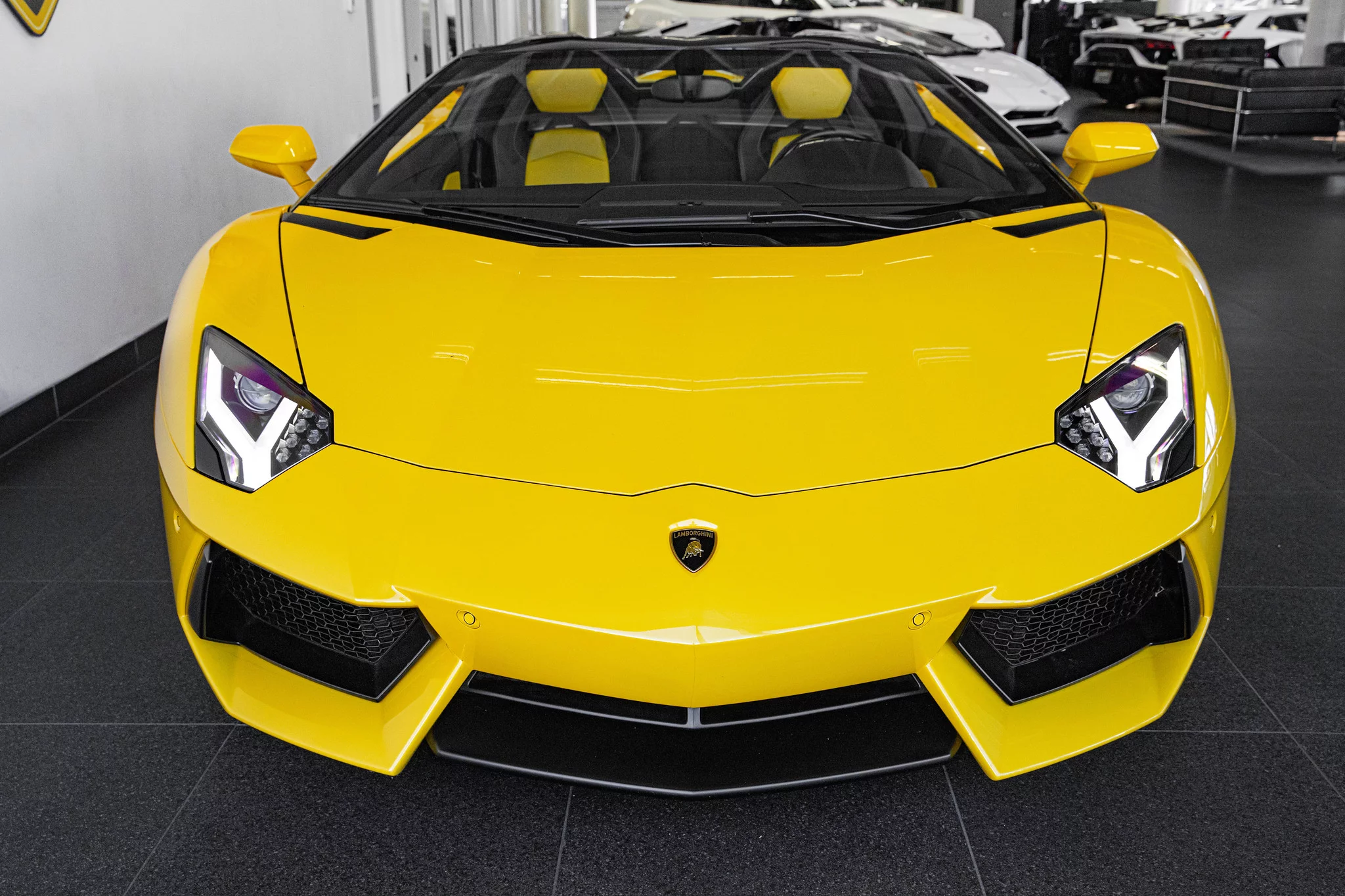 Giallo Orion Lamborghini Aventador