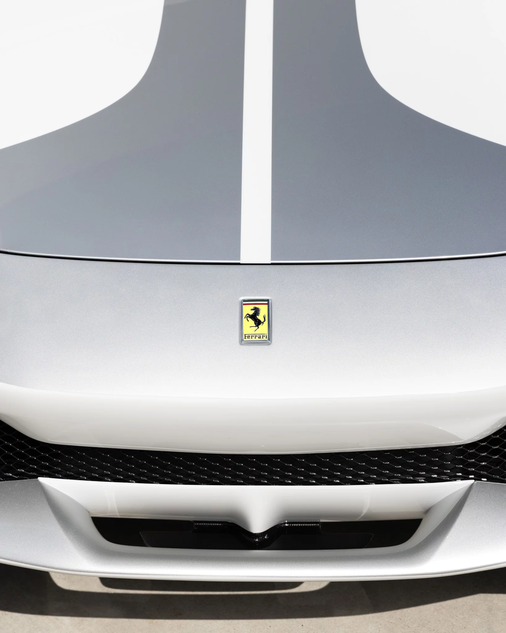 Bianco Cervino Ferrari 296