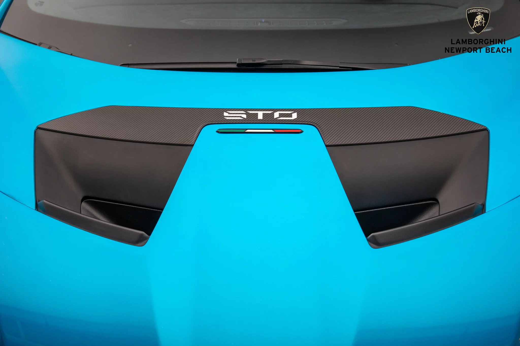 Blu Uranus Lamborghini Huracán