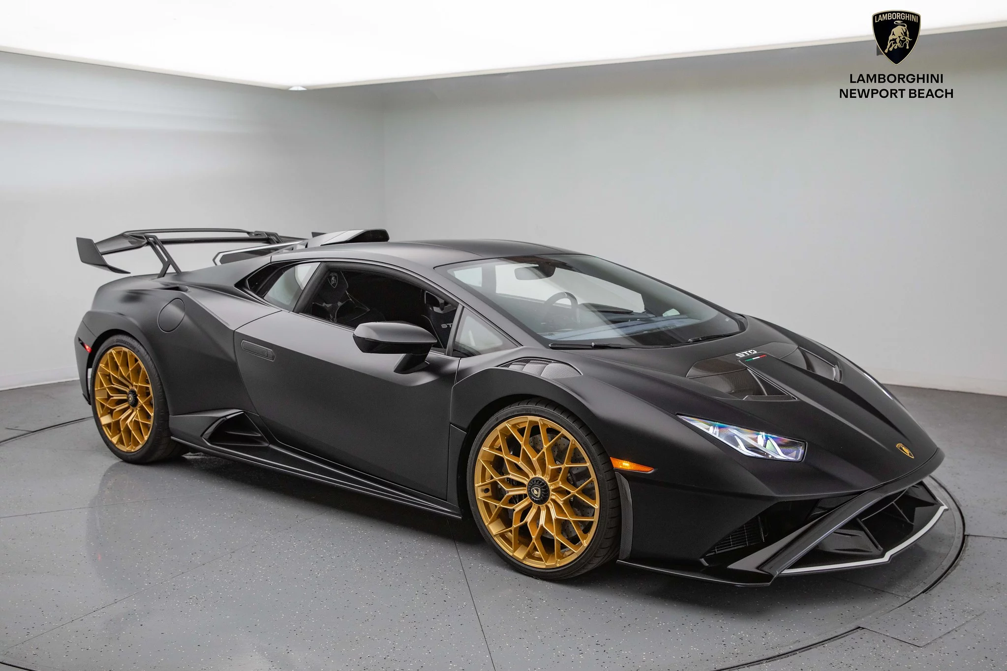 Nero Nemesis Lamborghini Huracán