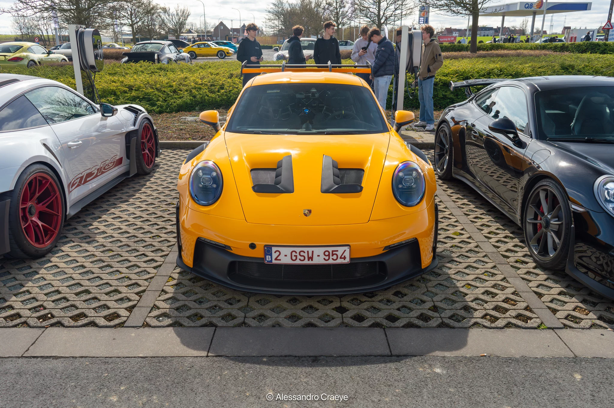Signal Yellow Porsche 911 GT3 RS