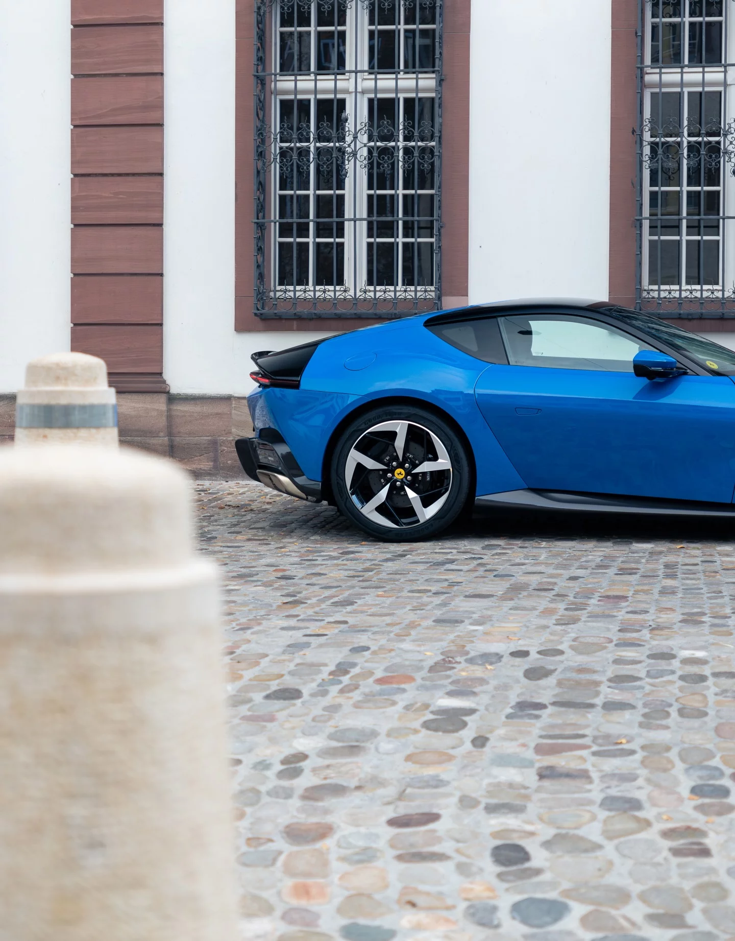 Azzurro Dino Ferrari 12Cilindri