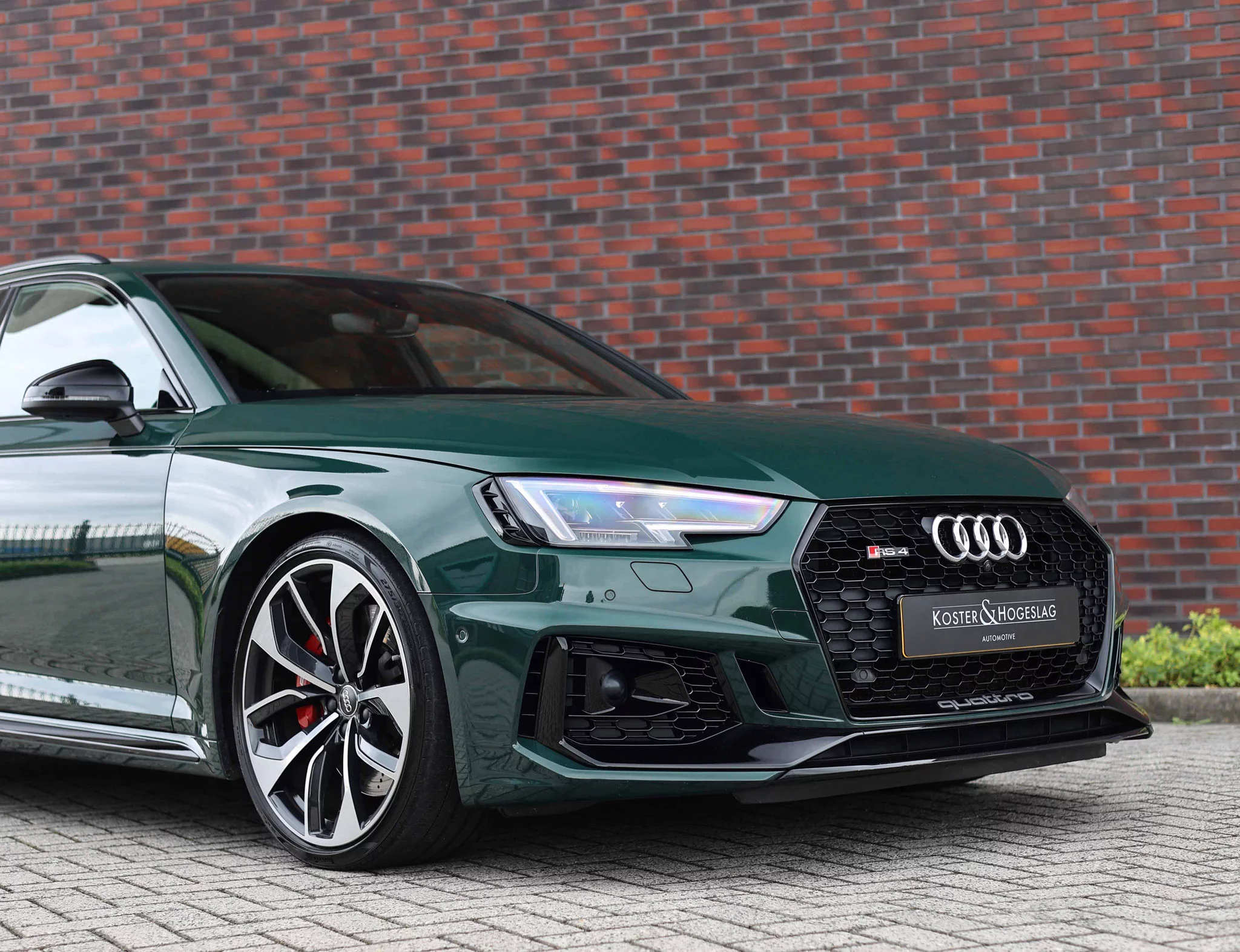 Goodwood Green Audi RS4 Avant