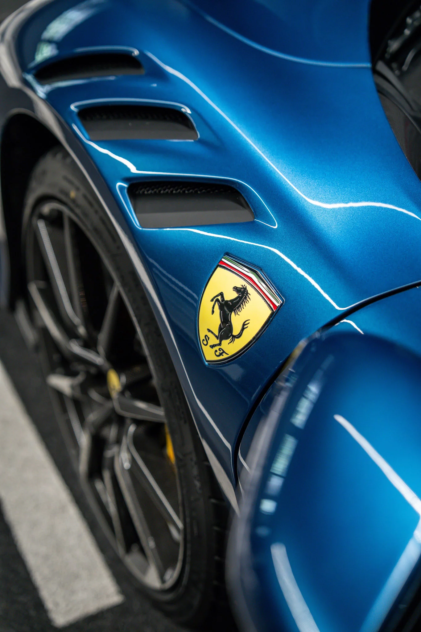 Blu NART Ferrari SF90