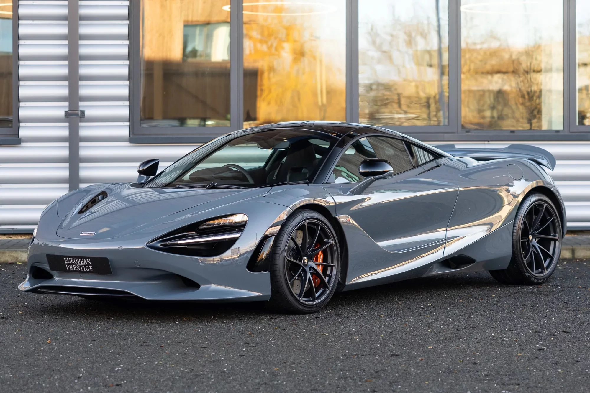 Chicane Grey McLaren 750S