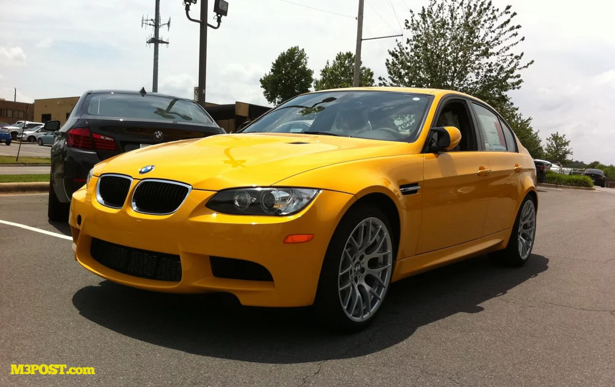 Atacama Yellow BMW M3