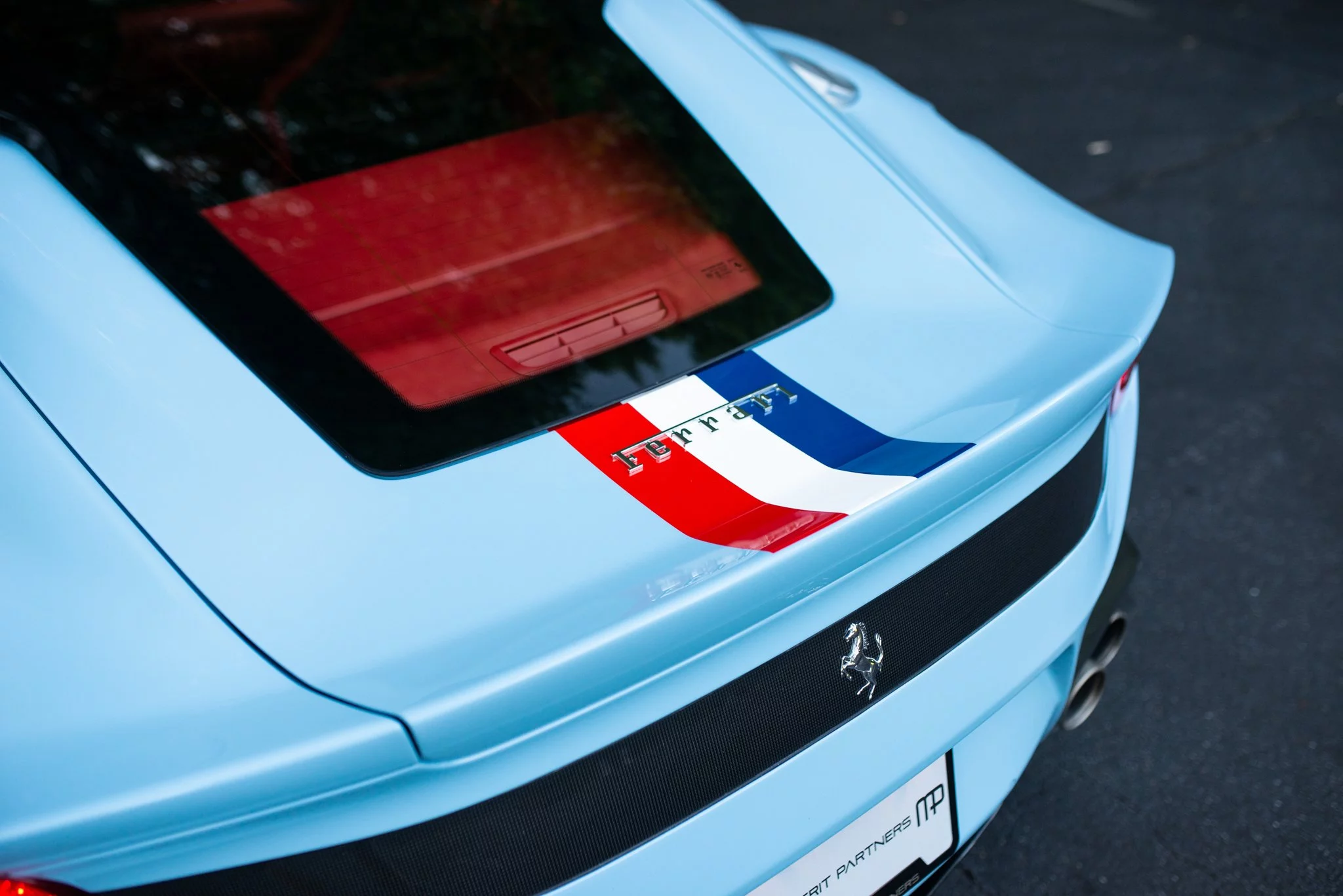 Azzurro La Plata Ferrari F12