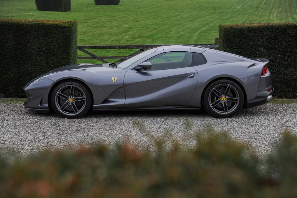 Grigio GTS Ferrari 812
