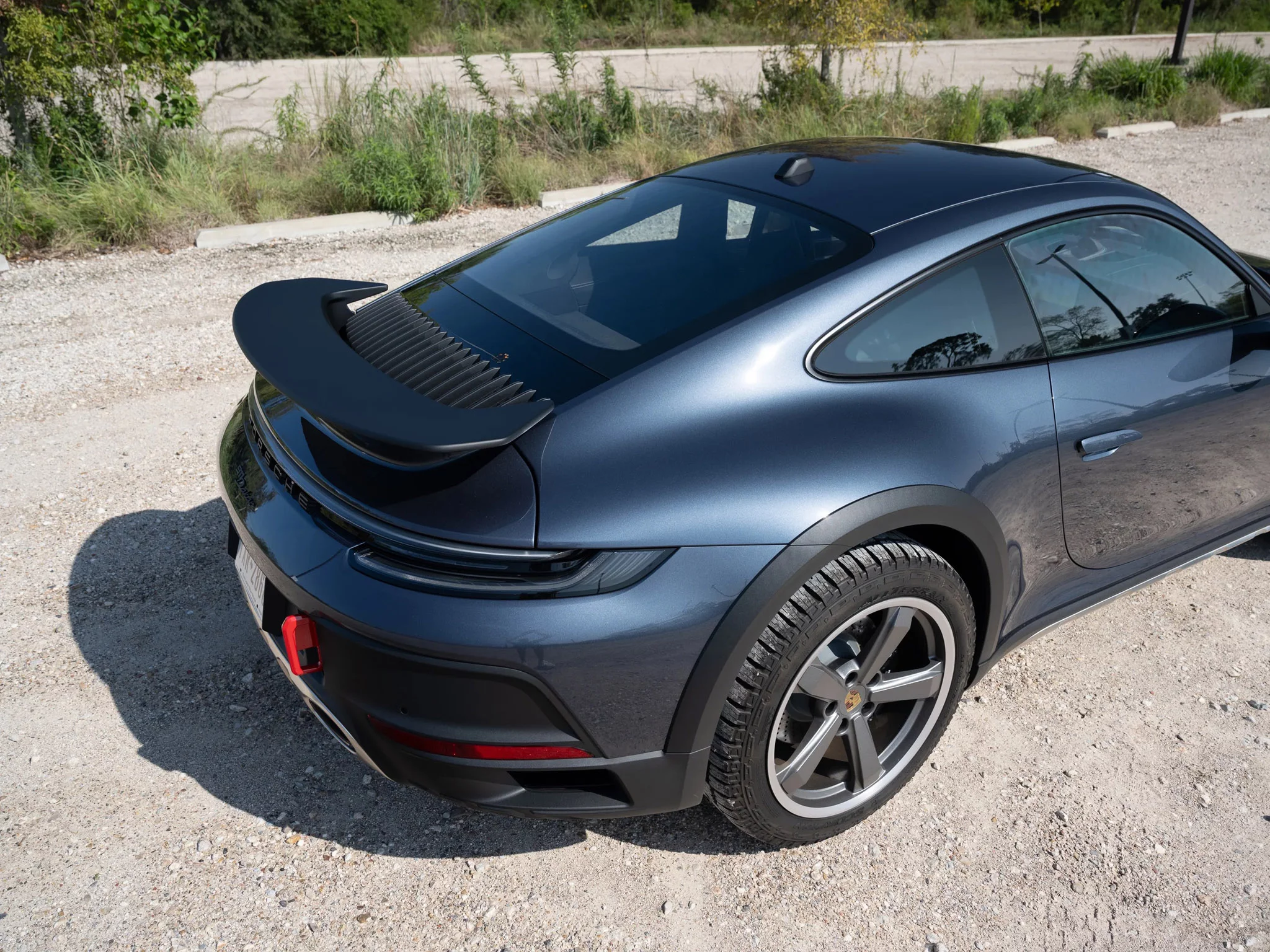 Yachting Blue Metallic Porsche 911 Dakar