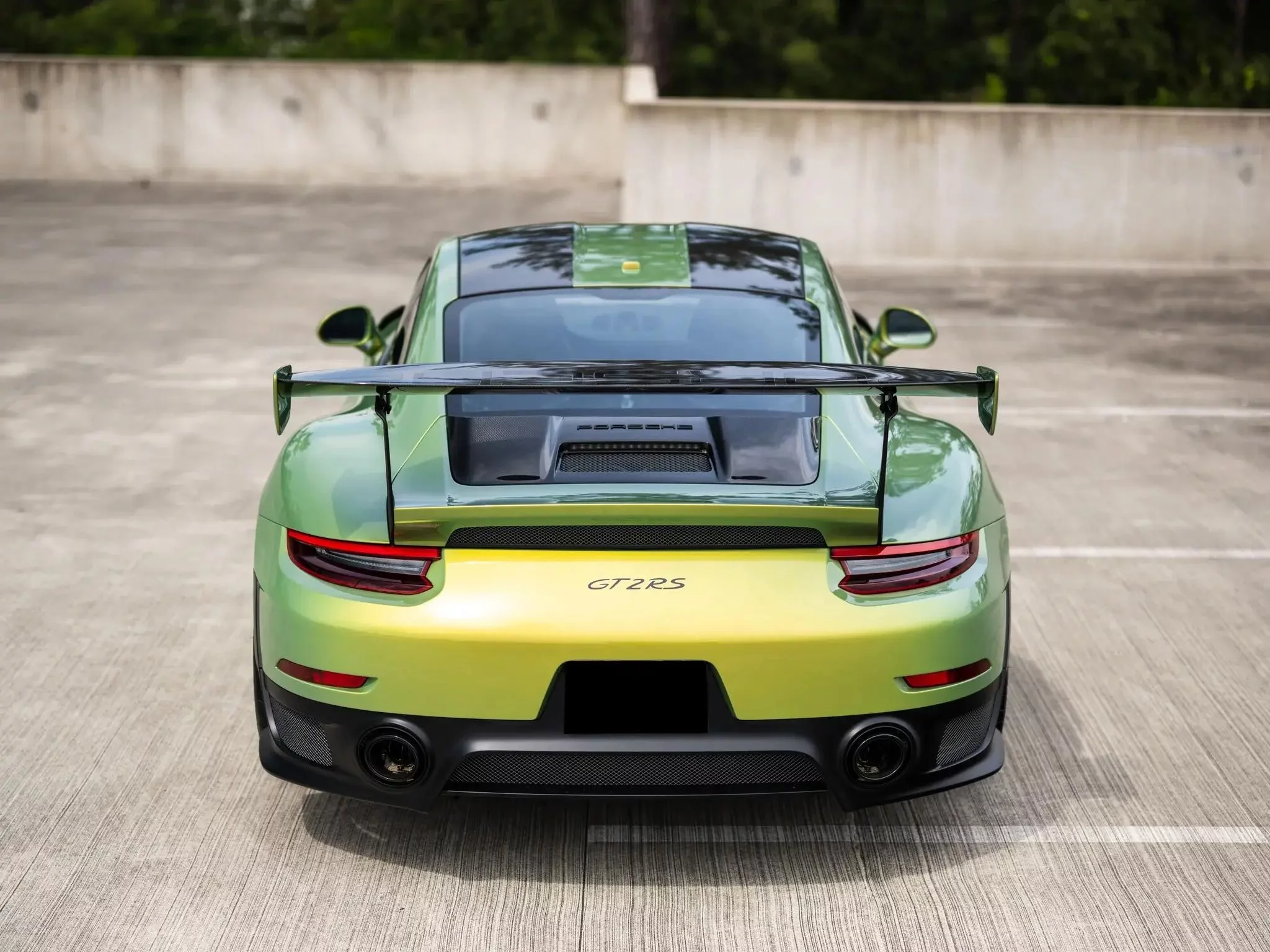 Python Green Chromaflair Porsche 911 GT2 RS