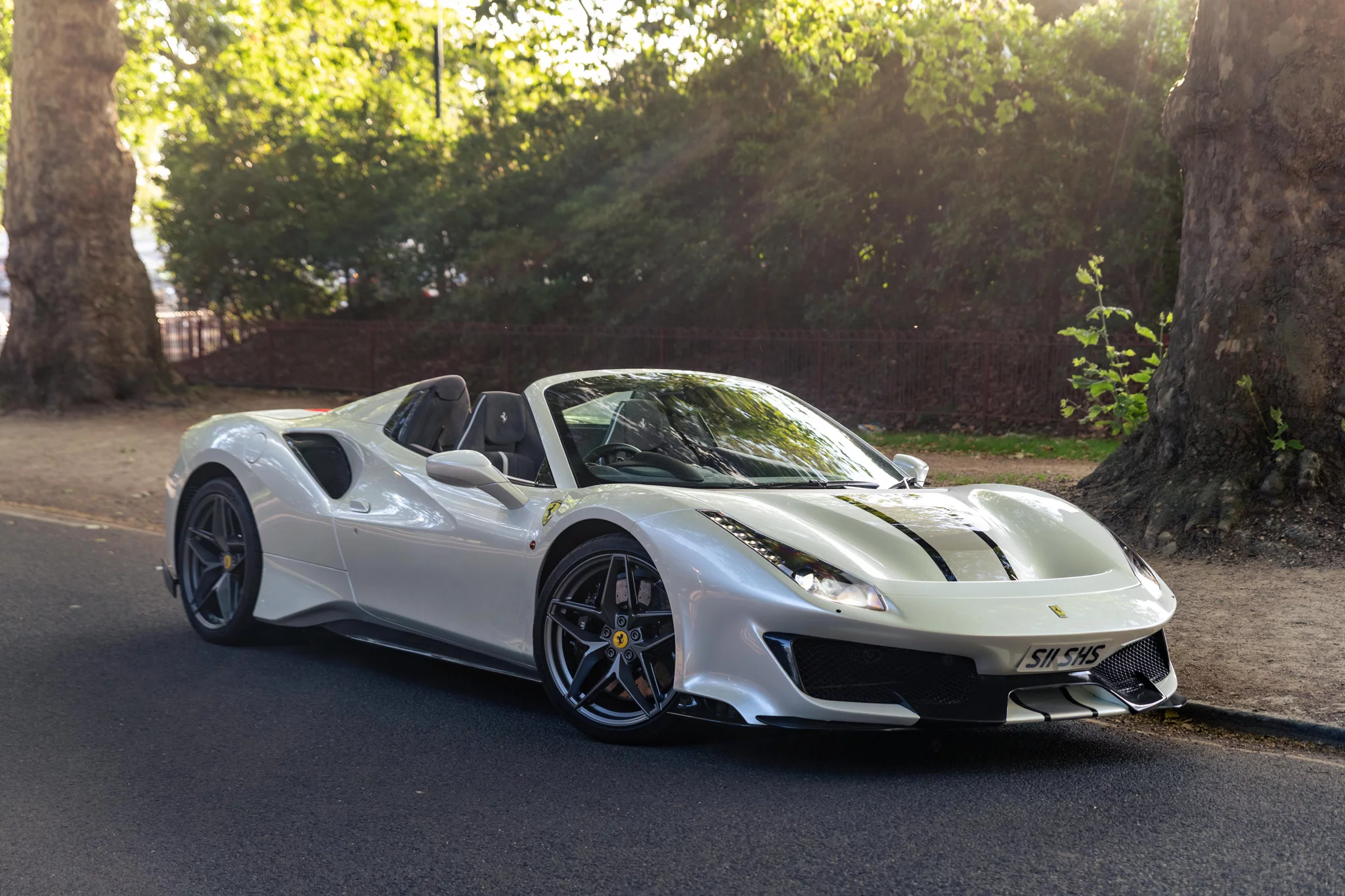 Bianco Fuji Ferrari 488