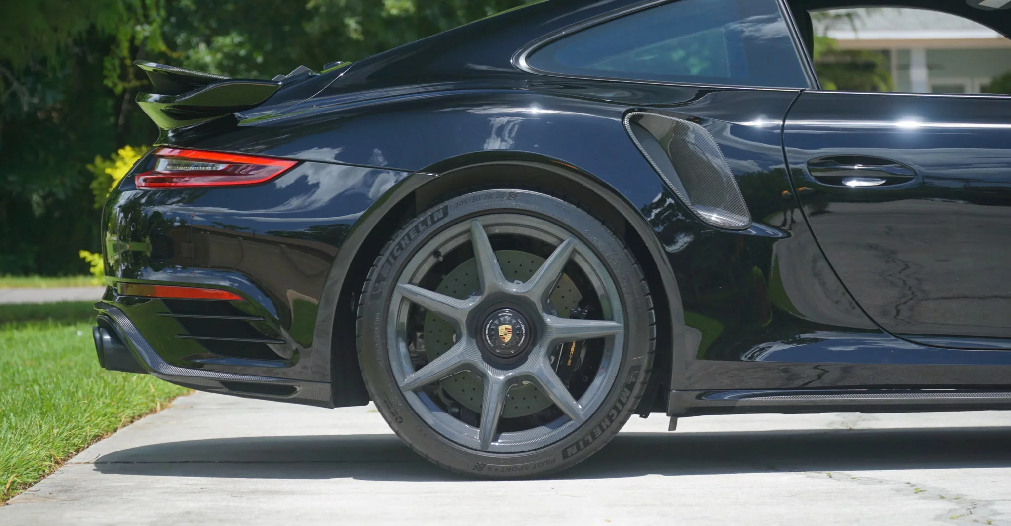 Black Porsche 911 Turbo