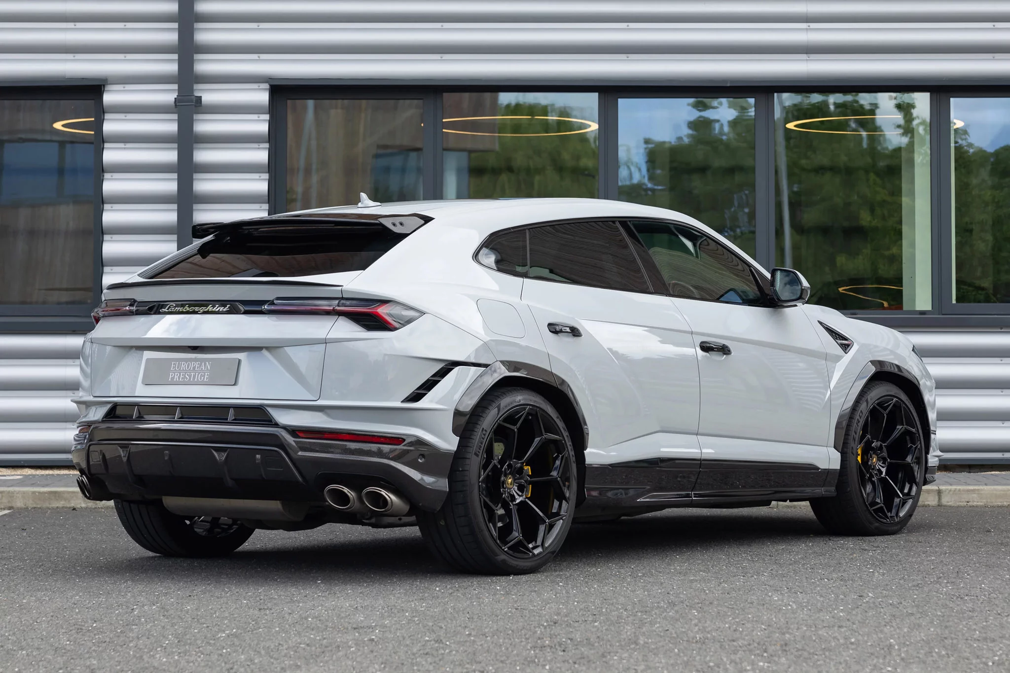 Grigio Hati Lamborghini Urus