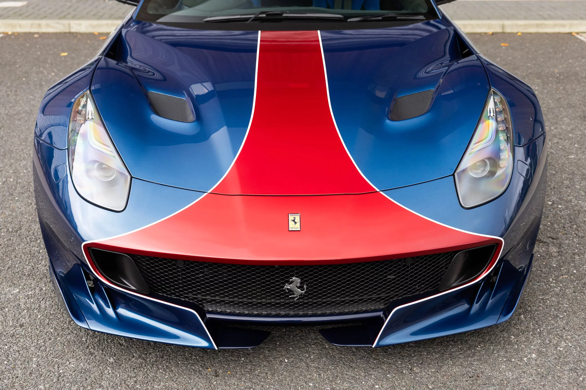 Blu NART Ferrari F12