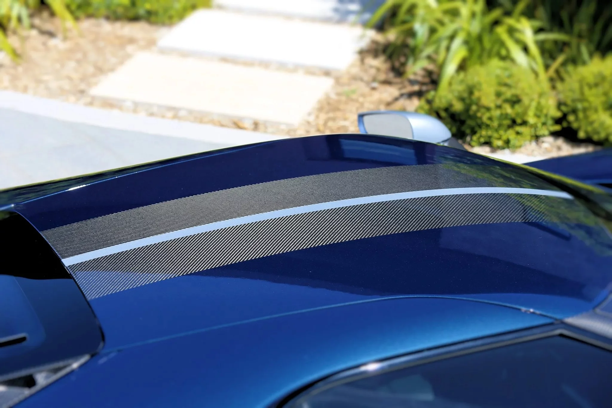 Nightmist Blue Ford GT