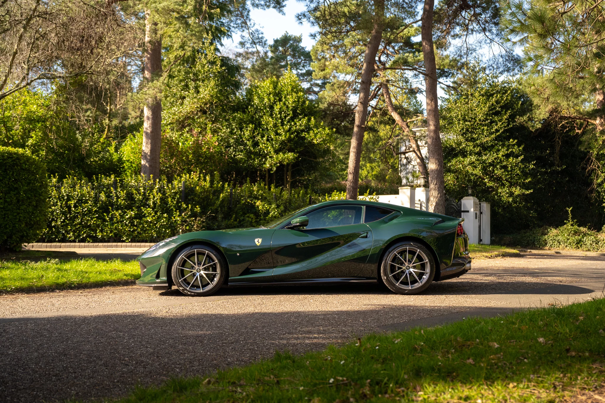 Verde British Racing Ferrari 812