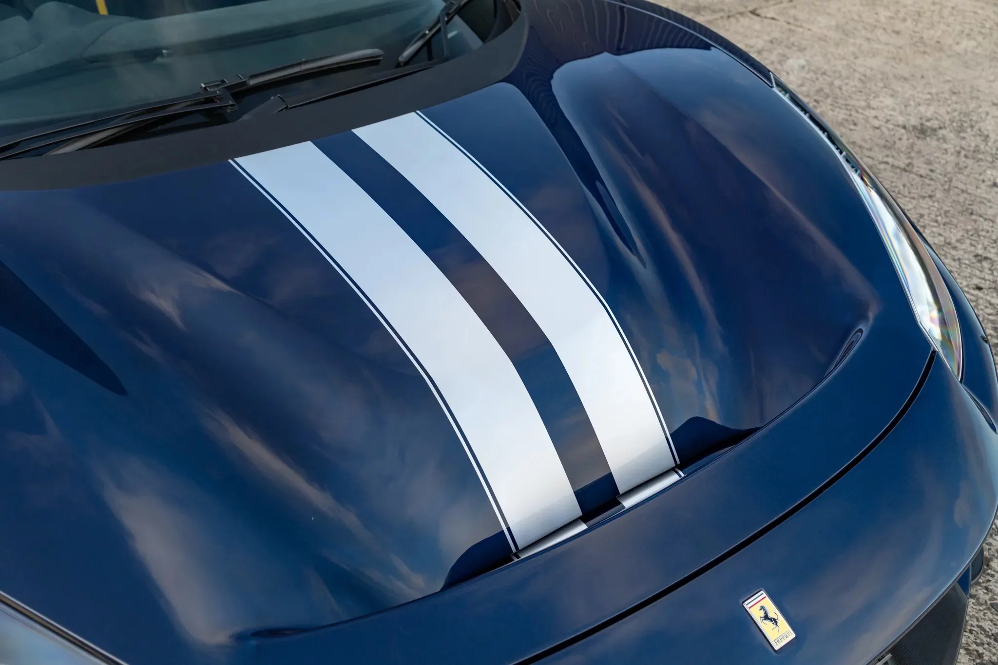 Blu Swaters Ferrari 488