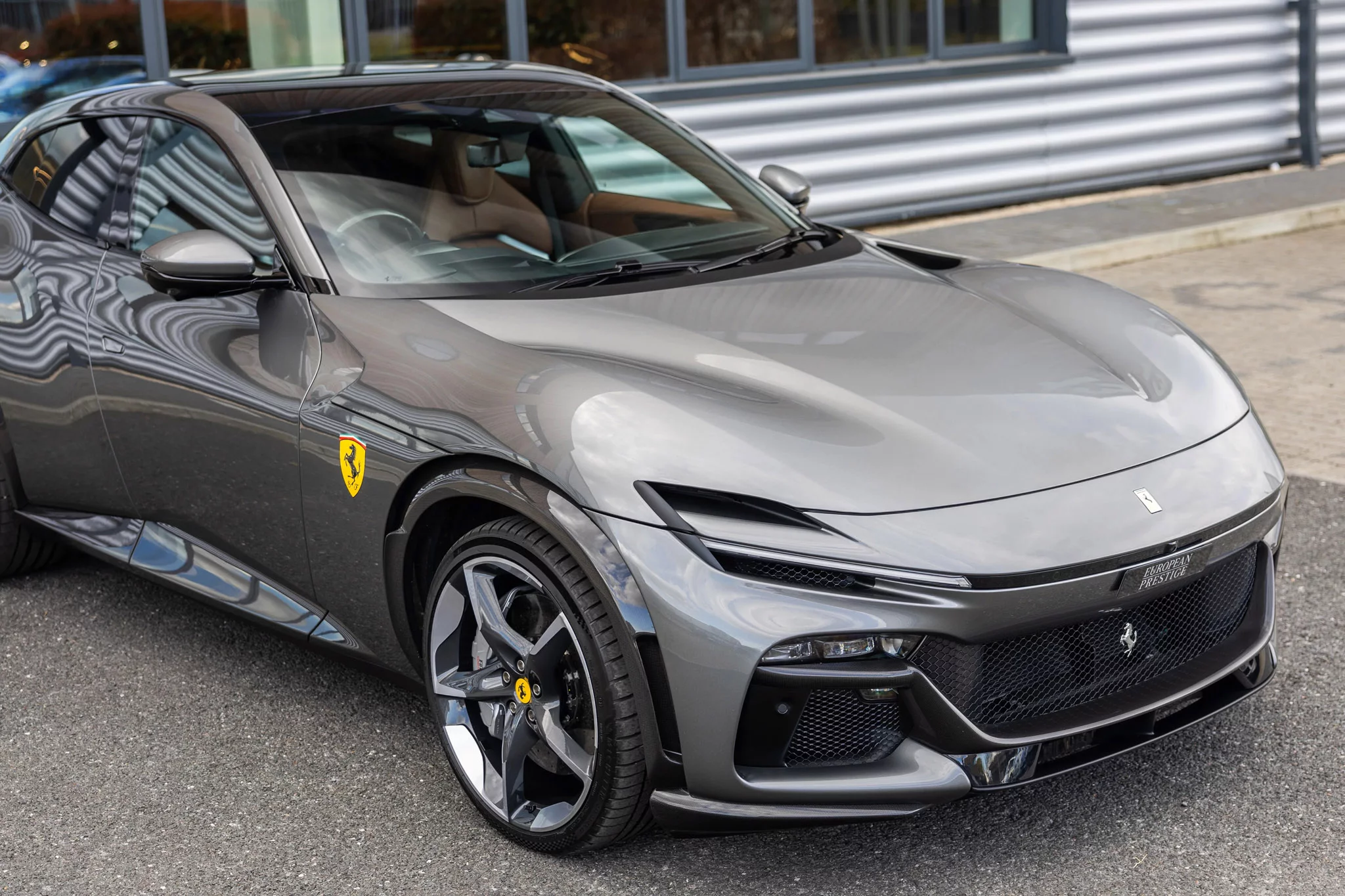 Grigio Ferro Ferrari Purosangue