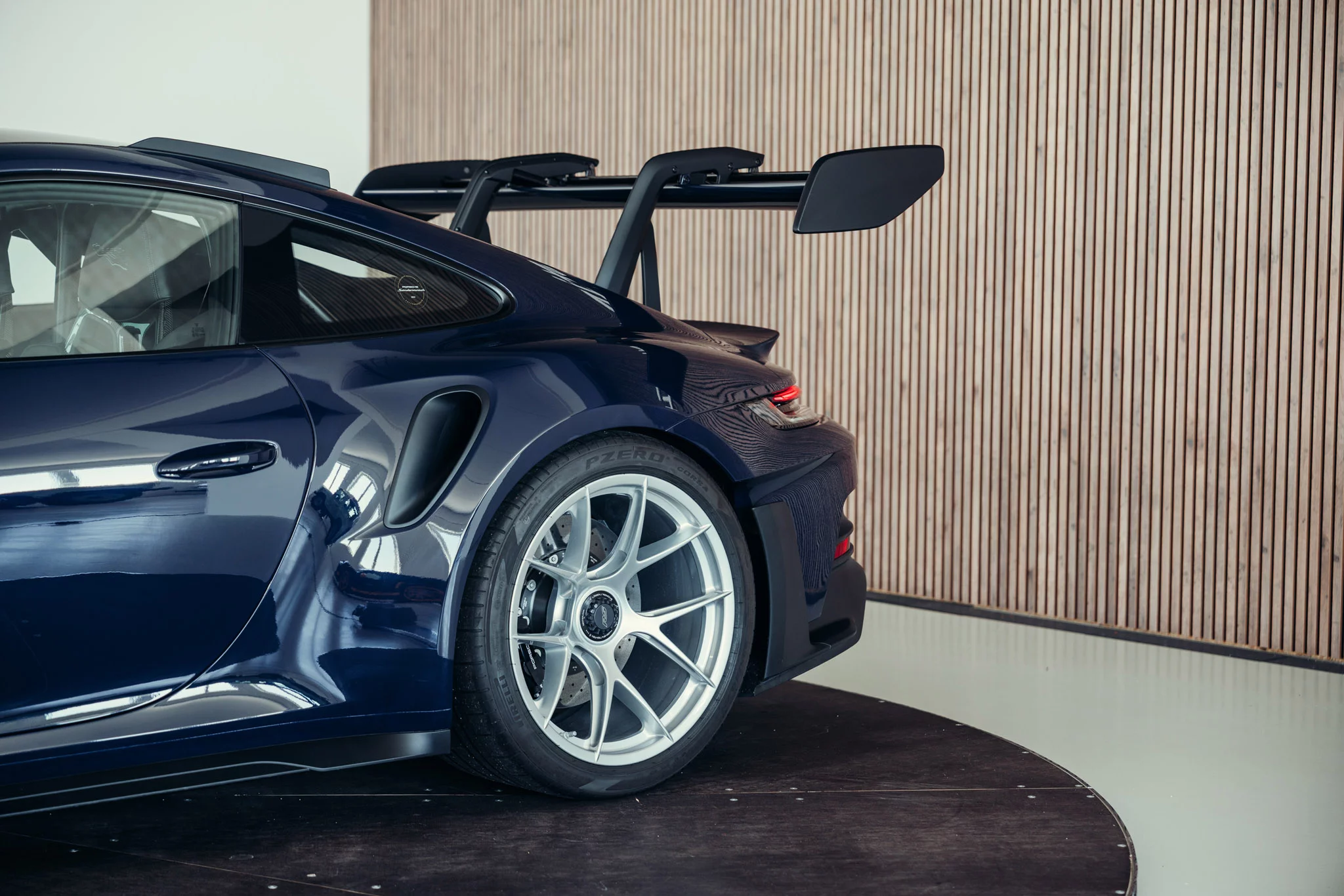 Dark Sea Blue Porsche 911 GT3 RS