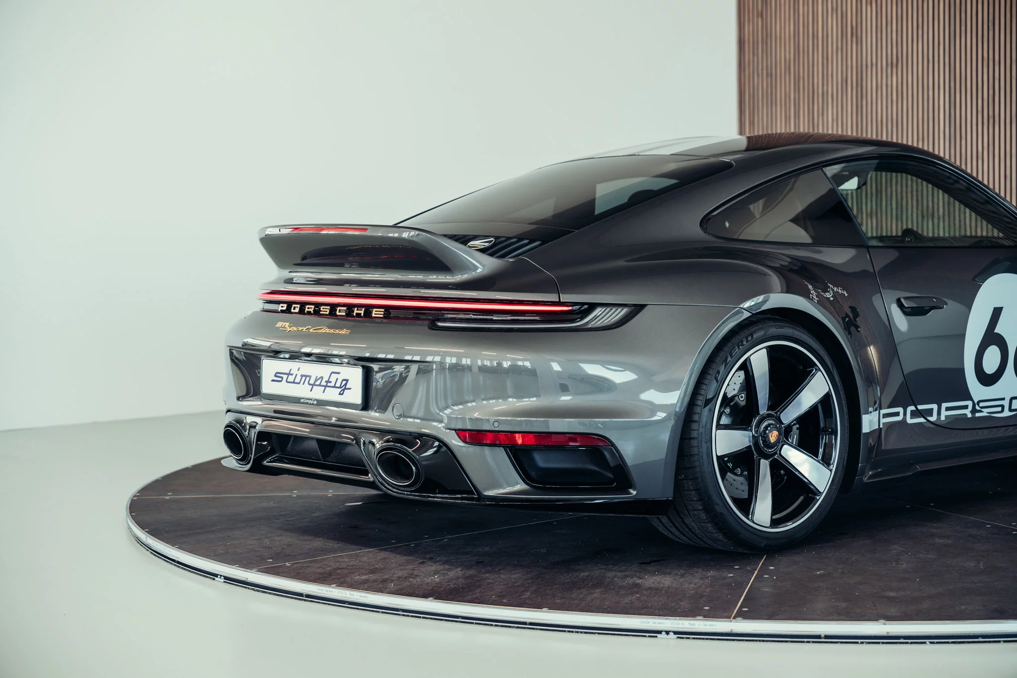 Agate Grey Metallic Porsche 911 Sport Classic