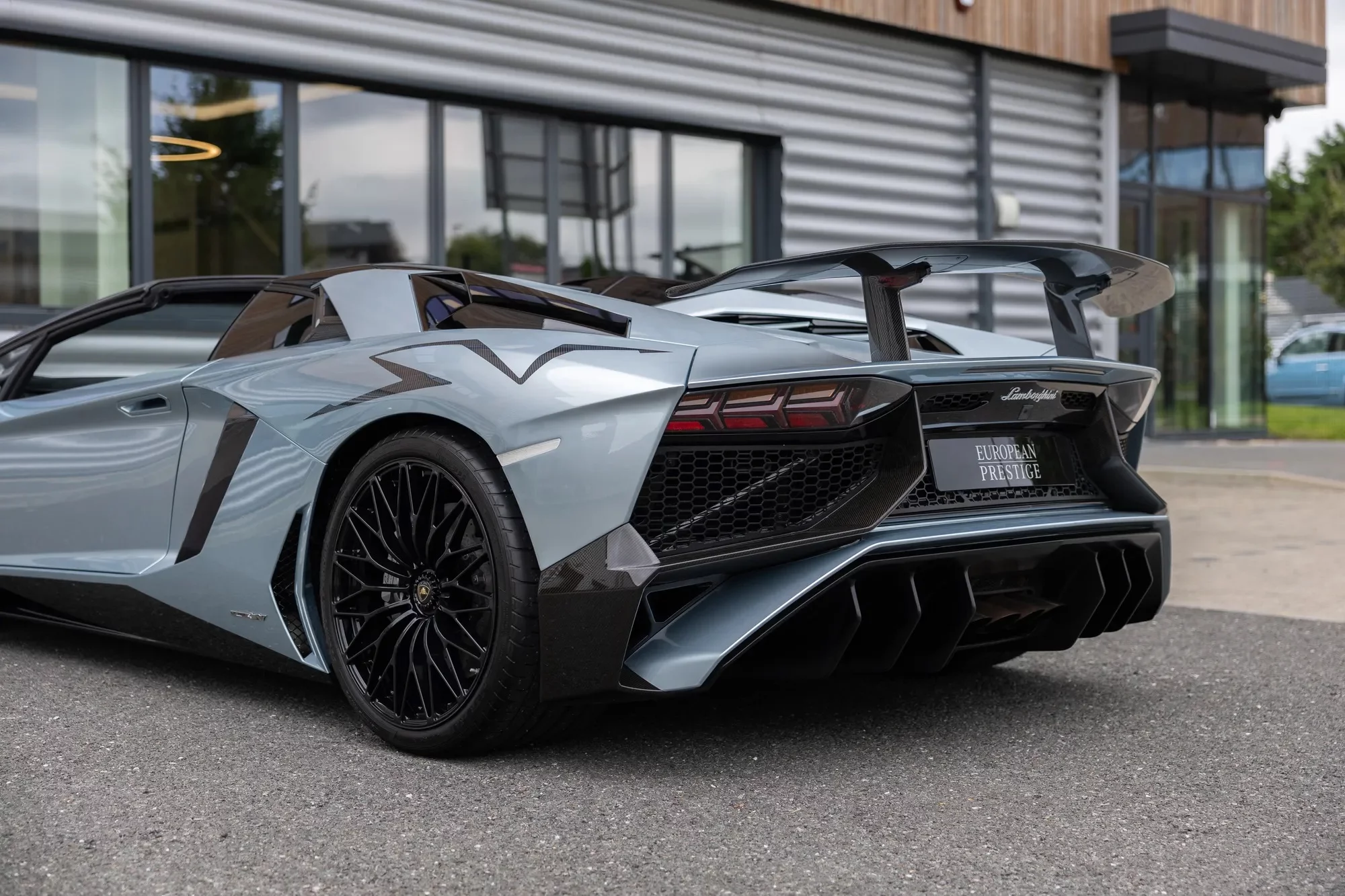Azzurro Thetys Lamborghini Aventador