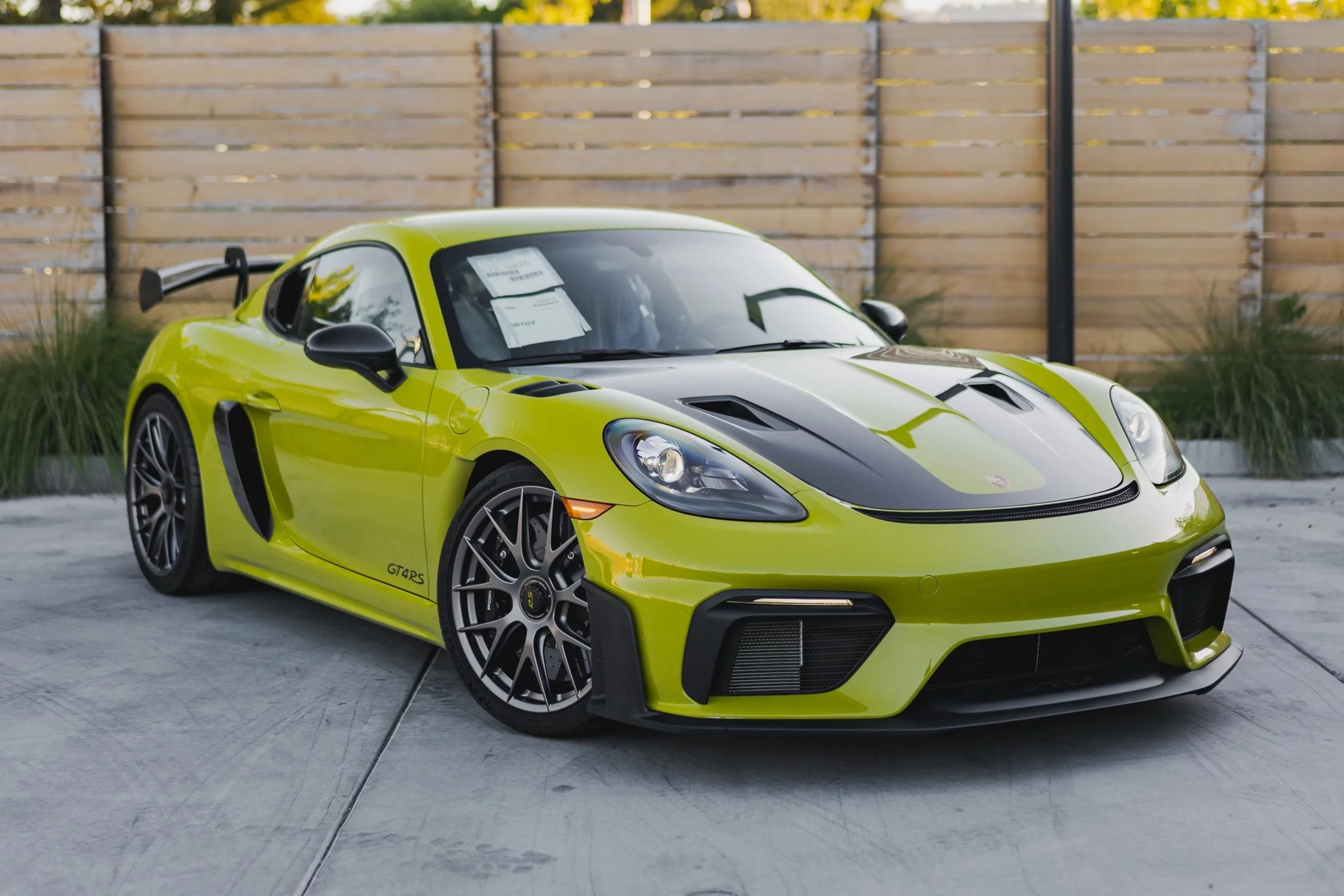 Linden Green Porsche 718 Cayman GT4 RS