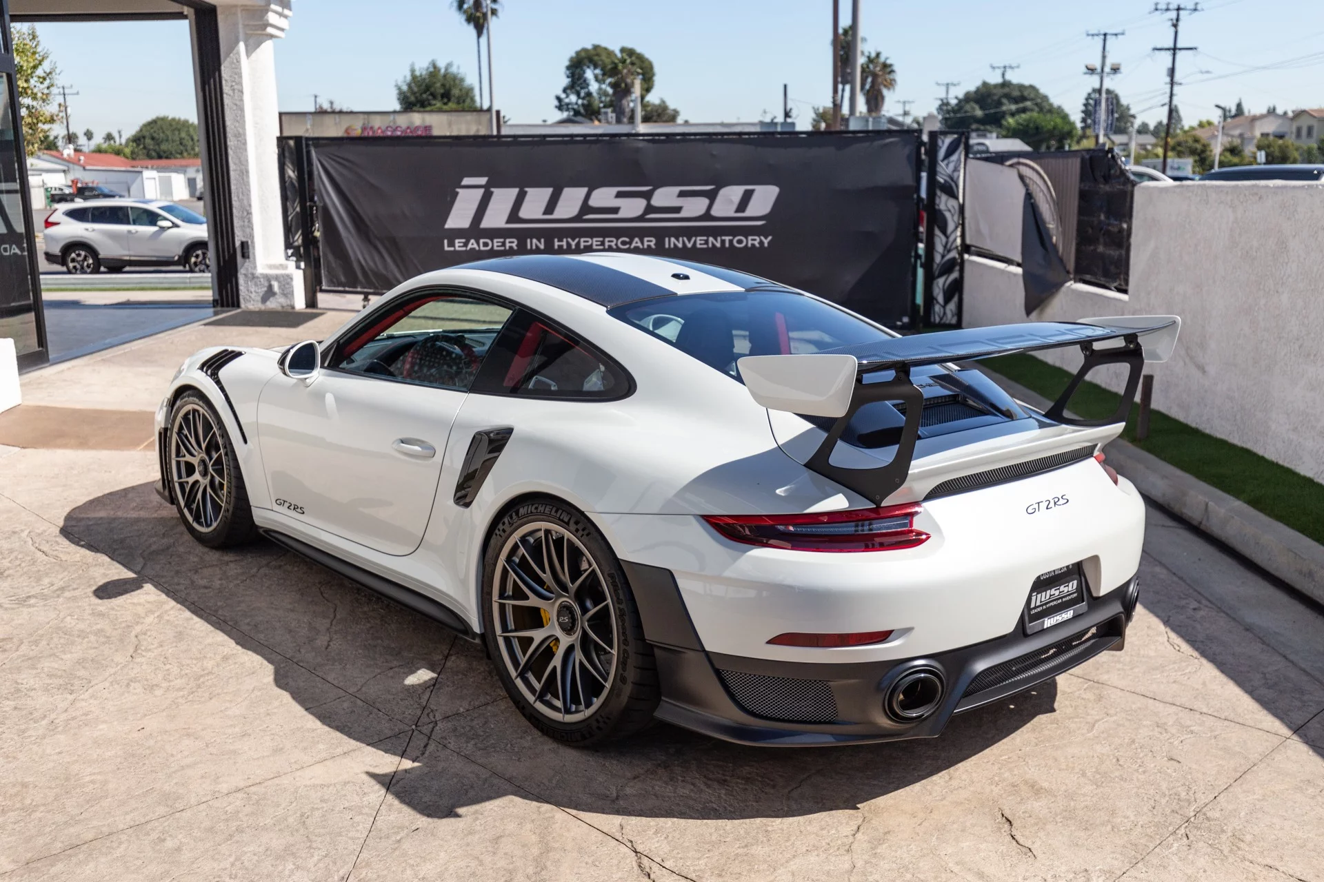 Oryx White Porsche 911 GT2 RS