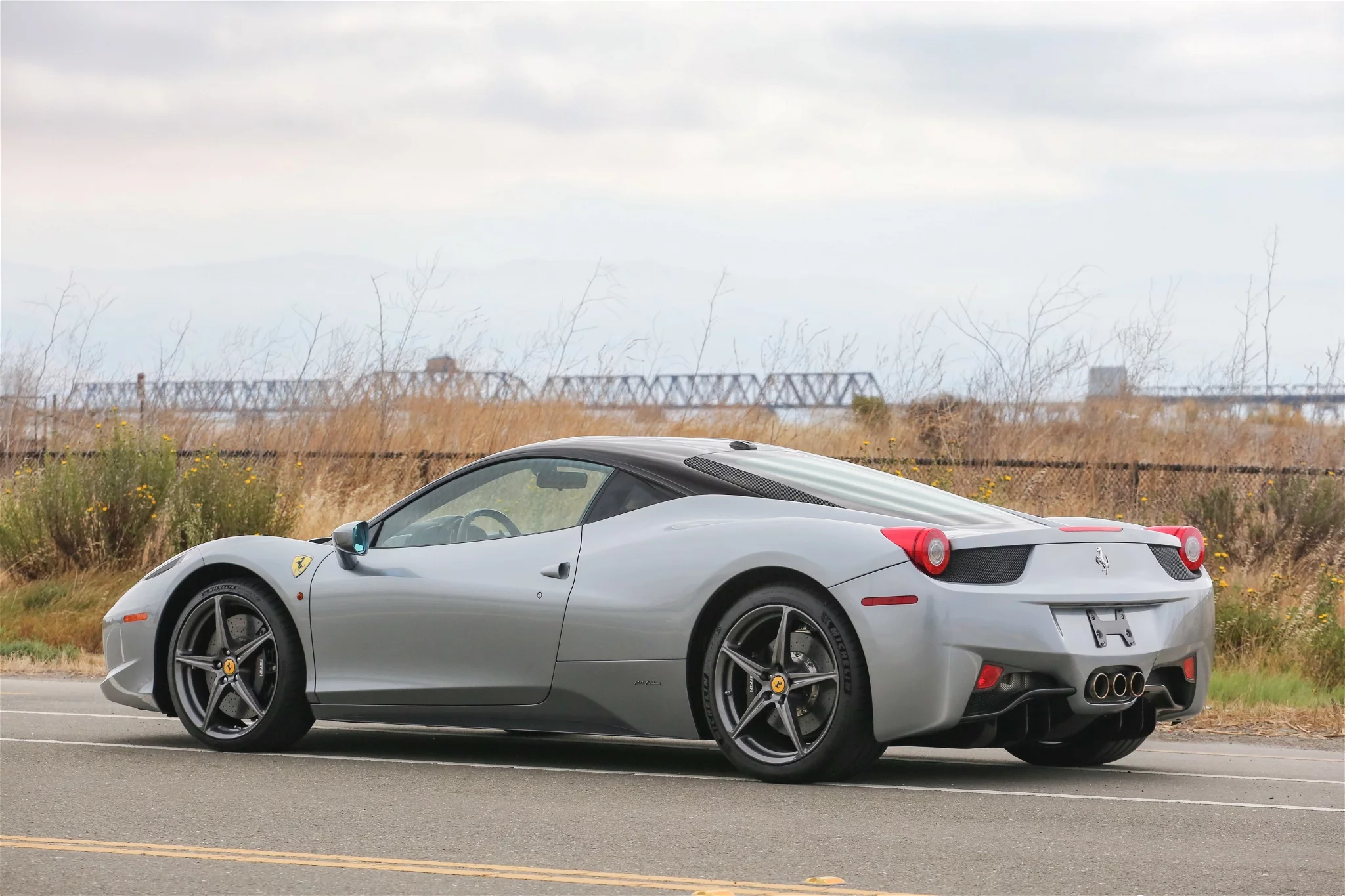 Grigio Titanio Ferrari 458