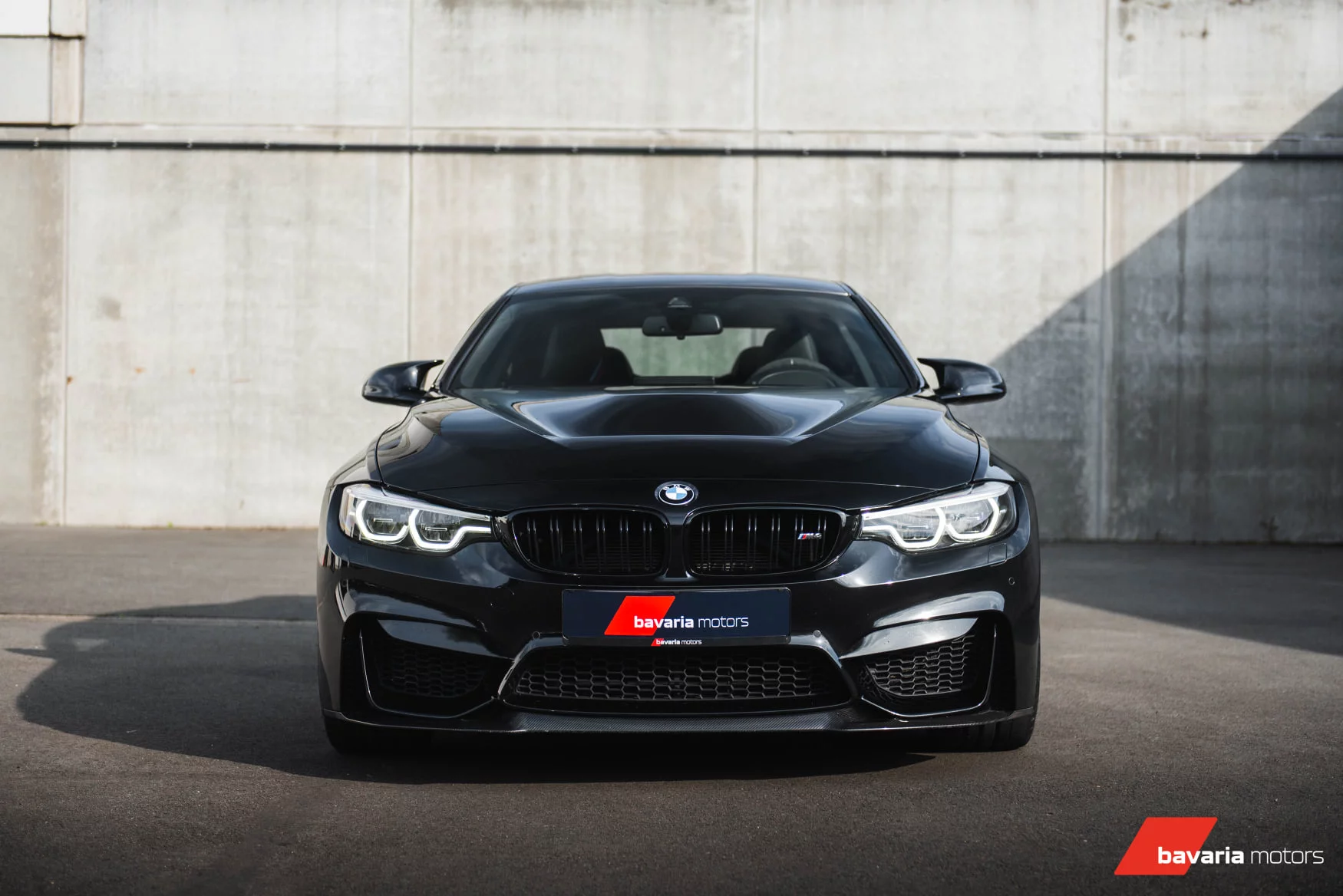 Sapphire Black BMW M4