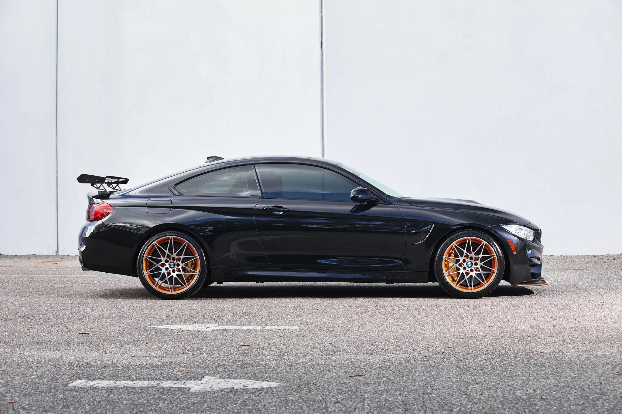Sapphire Black BMW M4