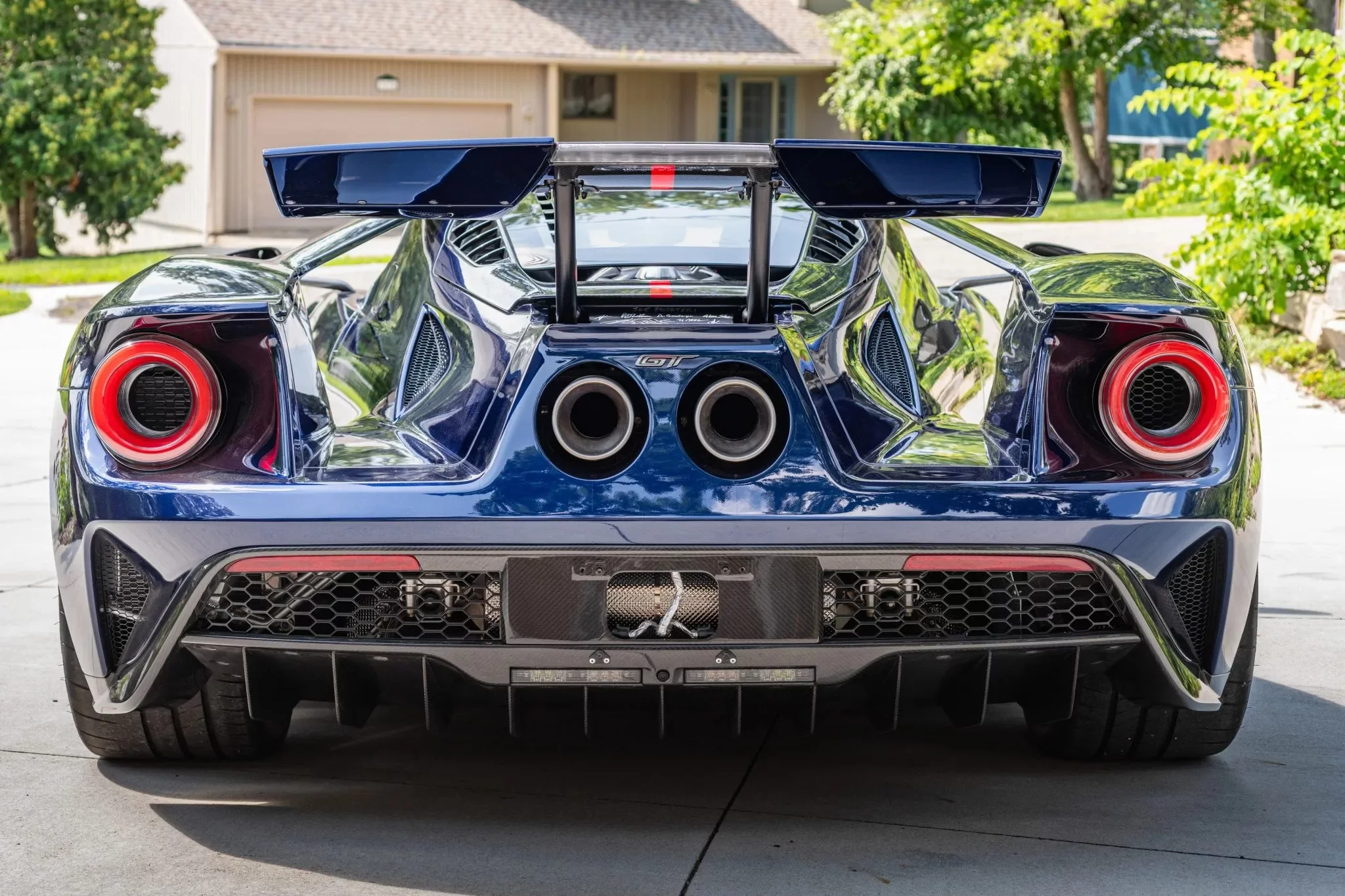 Kona Blue Ford GT