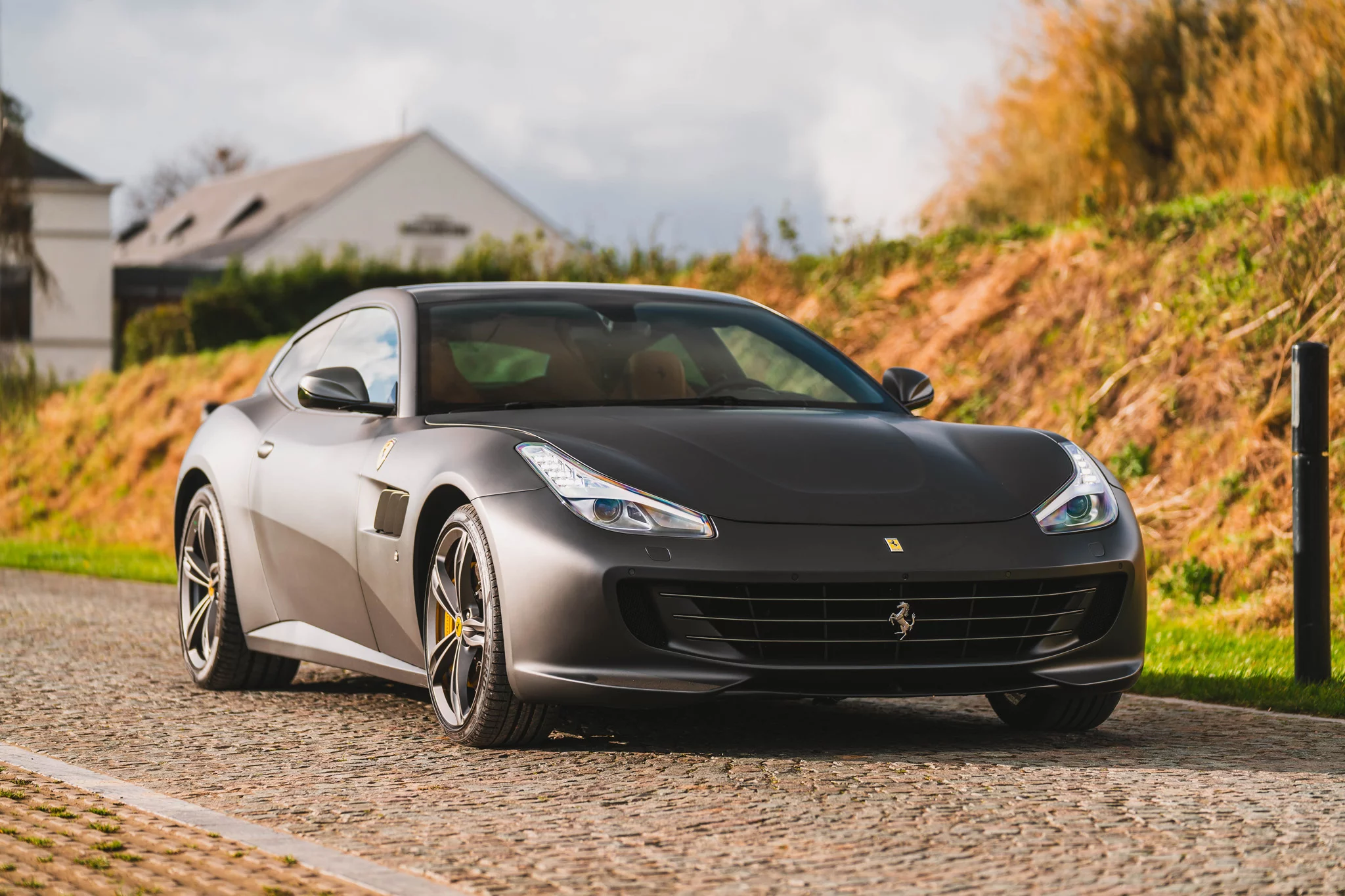 Grigio Silverstone Opaco Ferrari GTC4Lusso