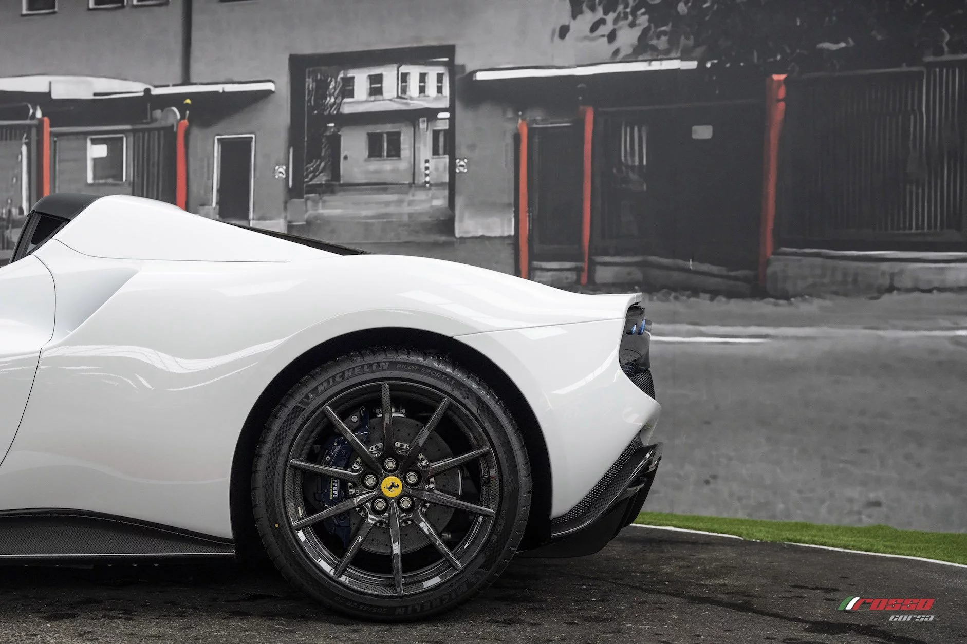 Bianco Cervino Ferrari 296