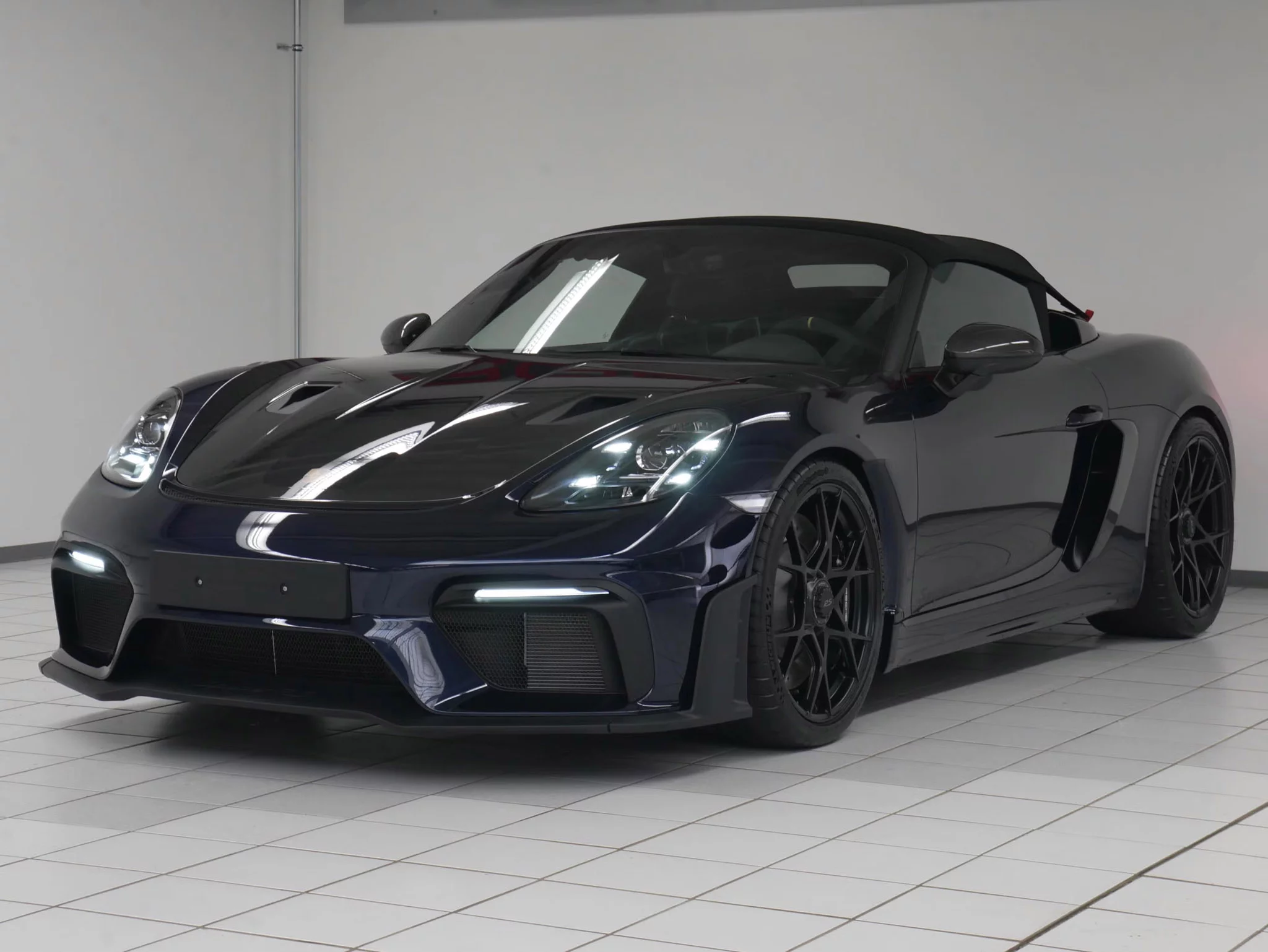 Night Blue Metallic Porsche 718 Spyder RS
