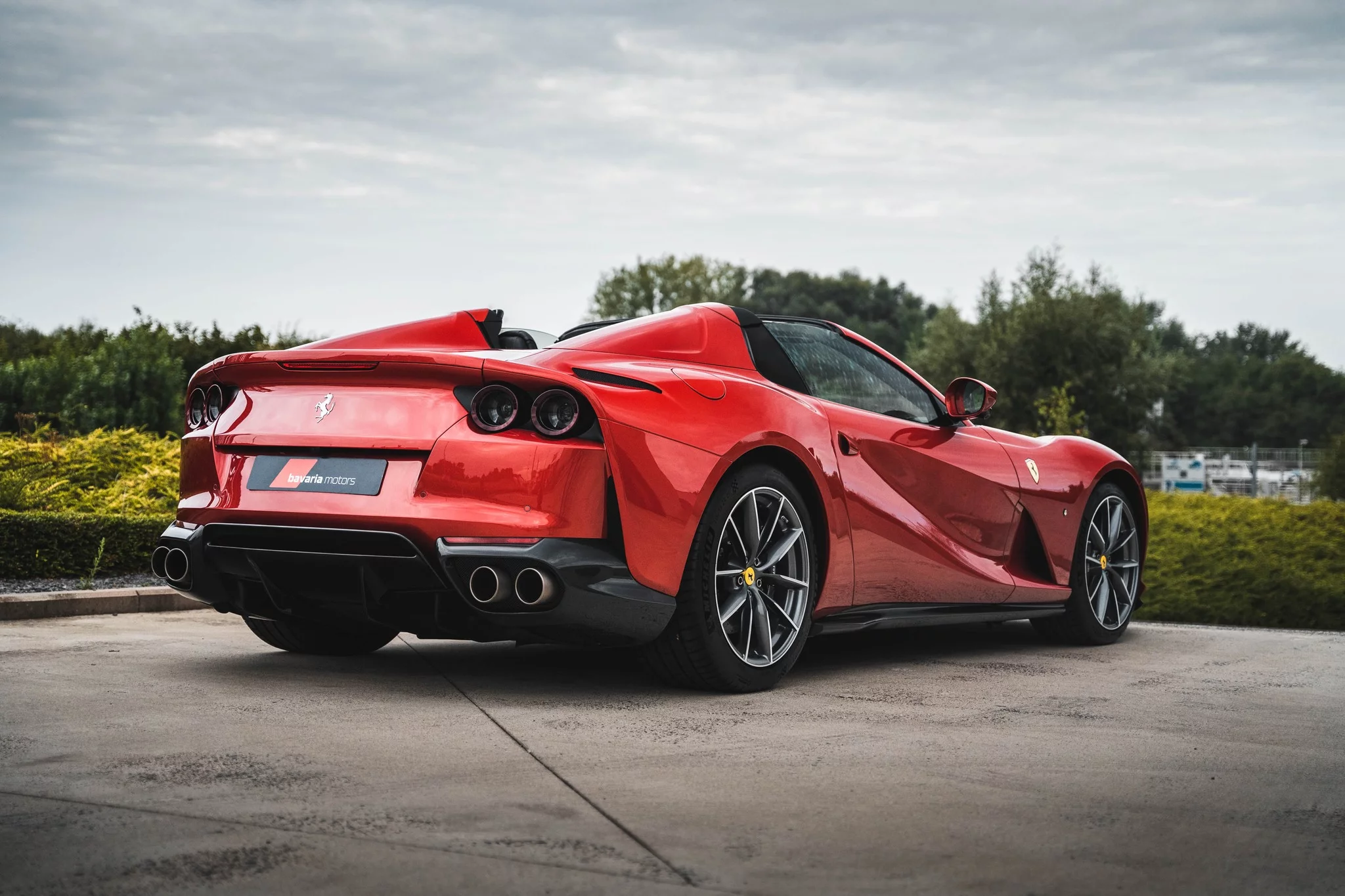 Rosso Fuoco Ferrari 812