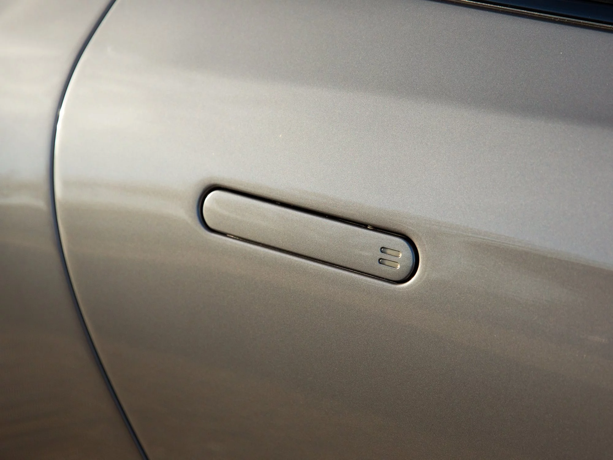 Hammerhead Silver Aston Martin Vanquish