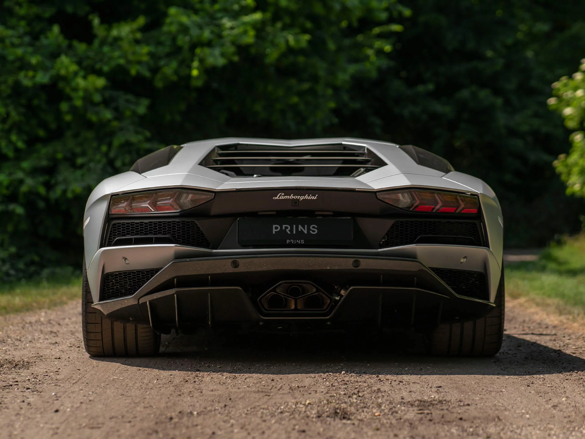 Grigio Adamas Lamborghini Aventador