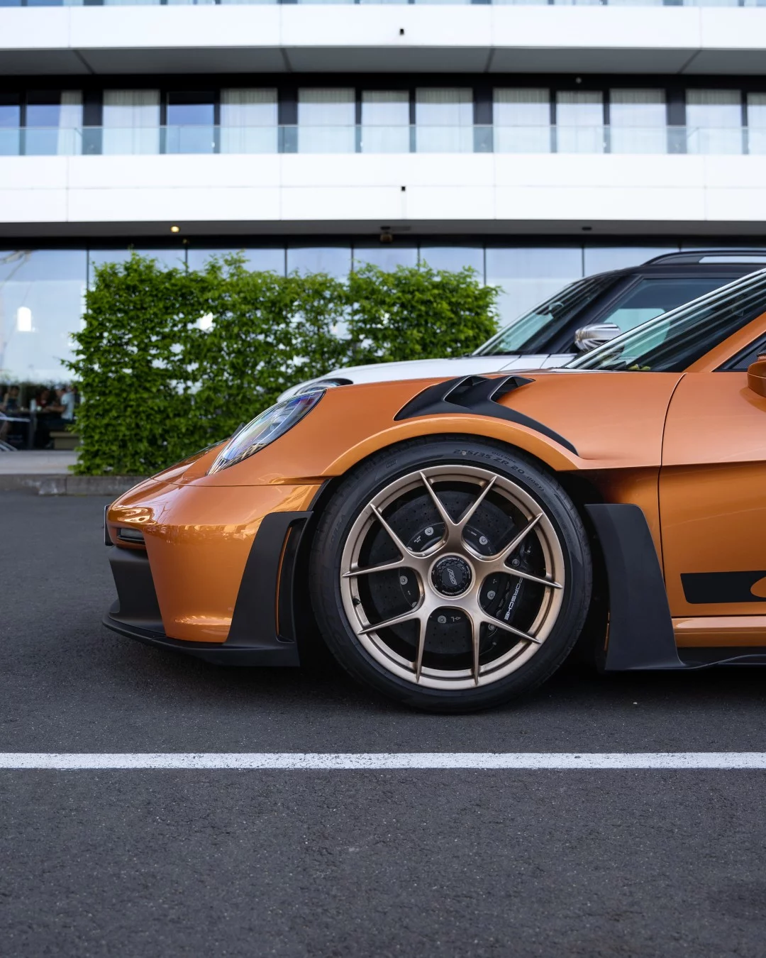 Nordic Gold Metallic Porsche 911 GT3 RS