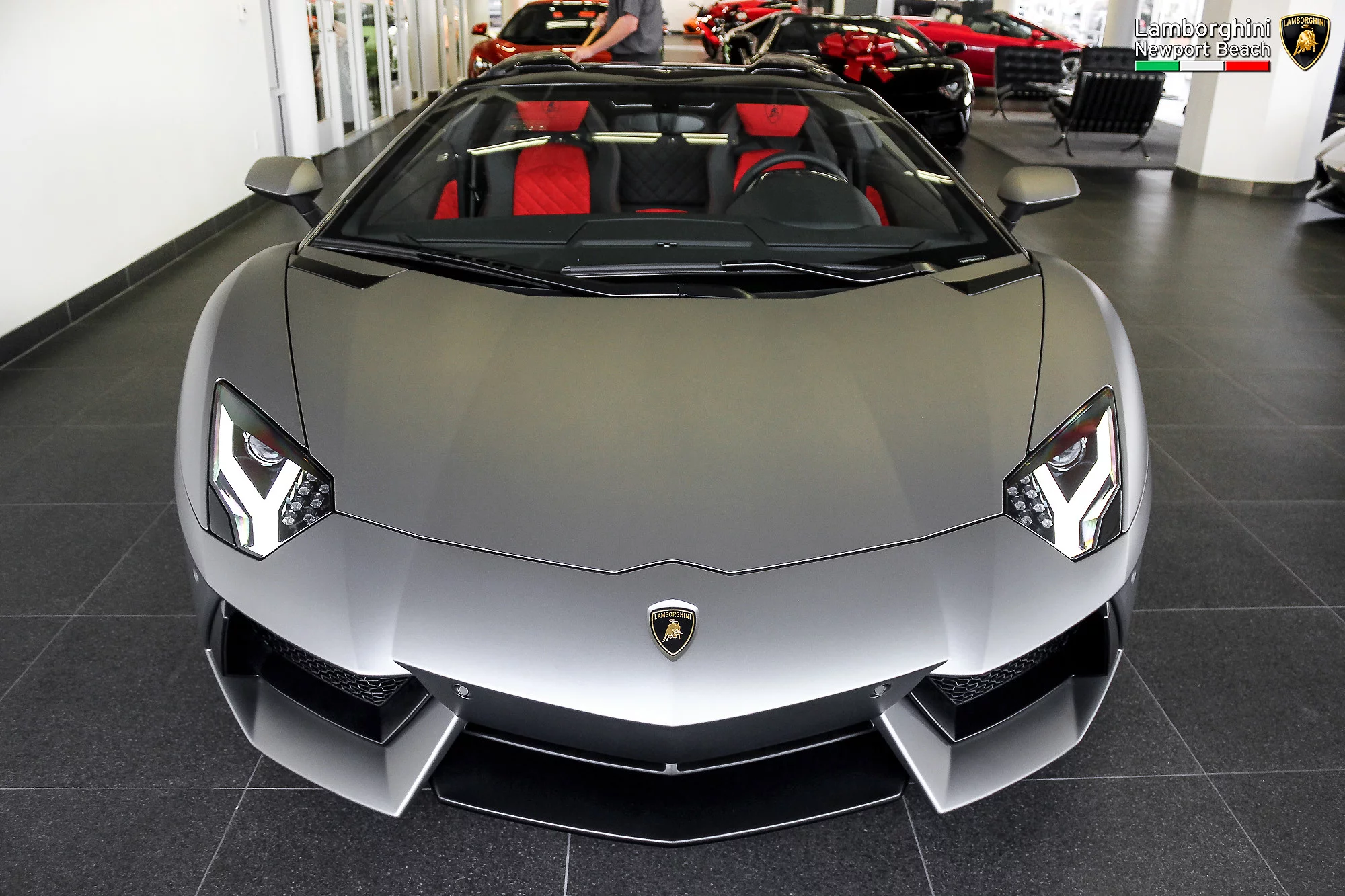 Grigio Titans Lamborghini Aventador
