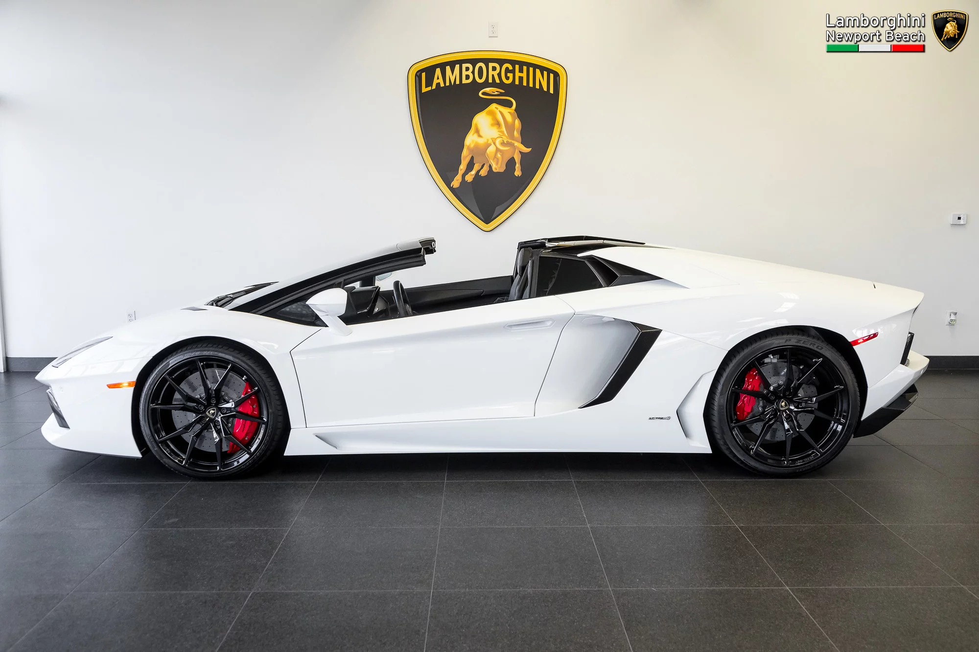 Bianco Isis Lamborghini Aventador