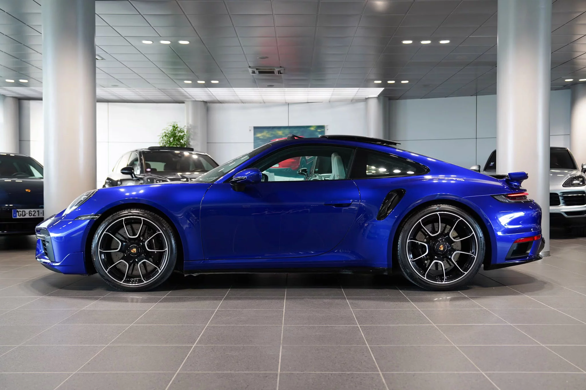 San Marino Blue Porsche 911 Turbo