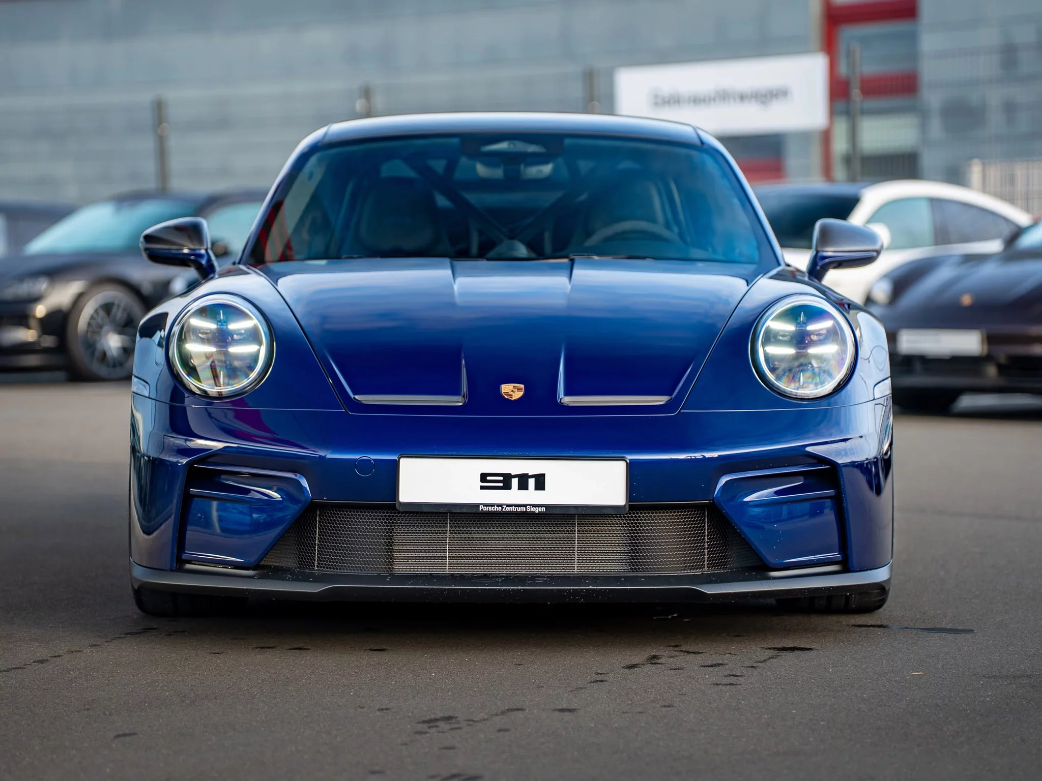 Gentian Blue Metallic Porsche 911 GT3