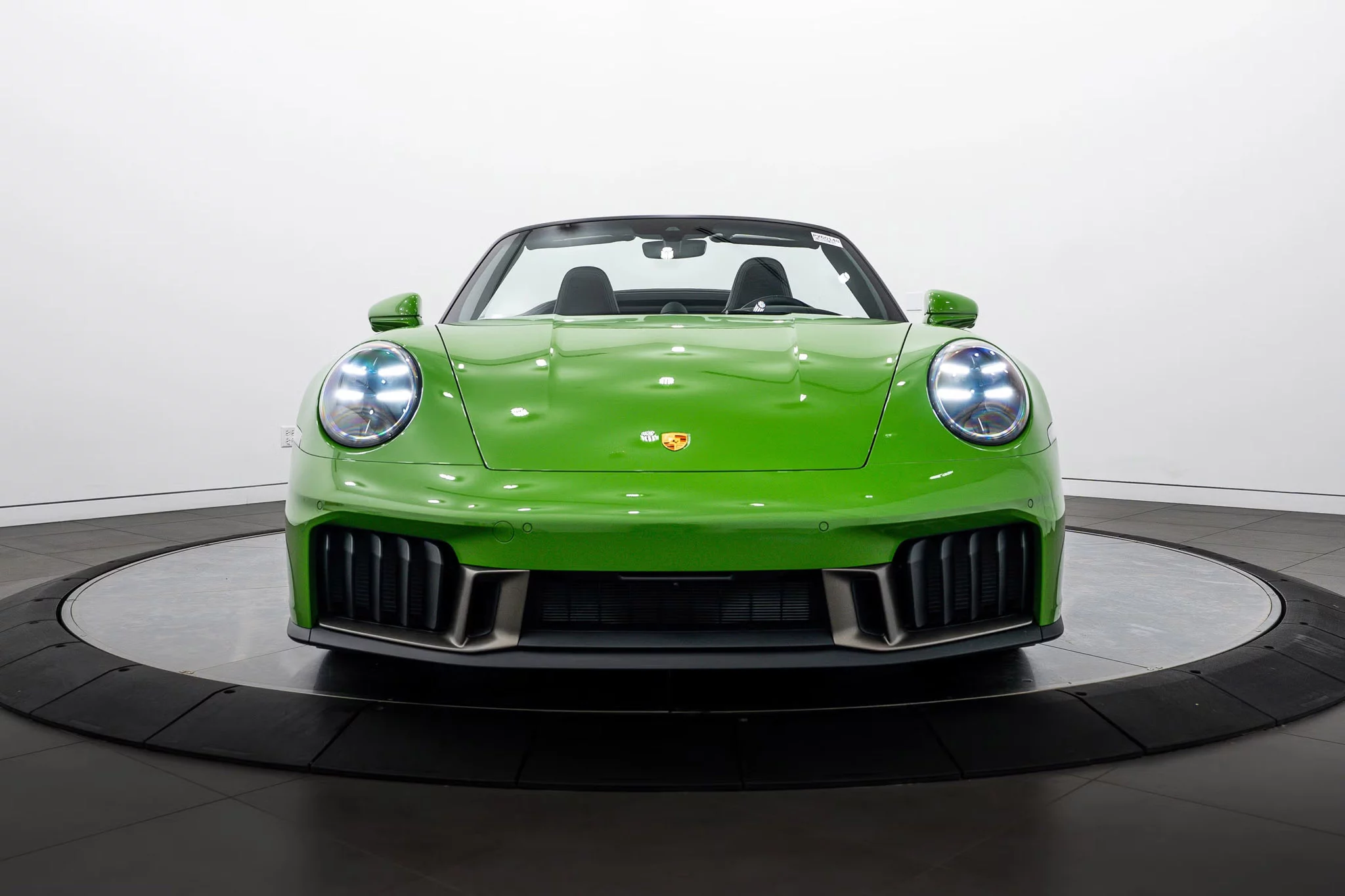 Willow Green Porsche 911 Spirit 70