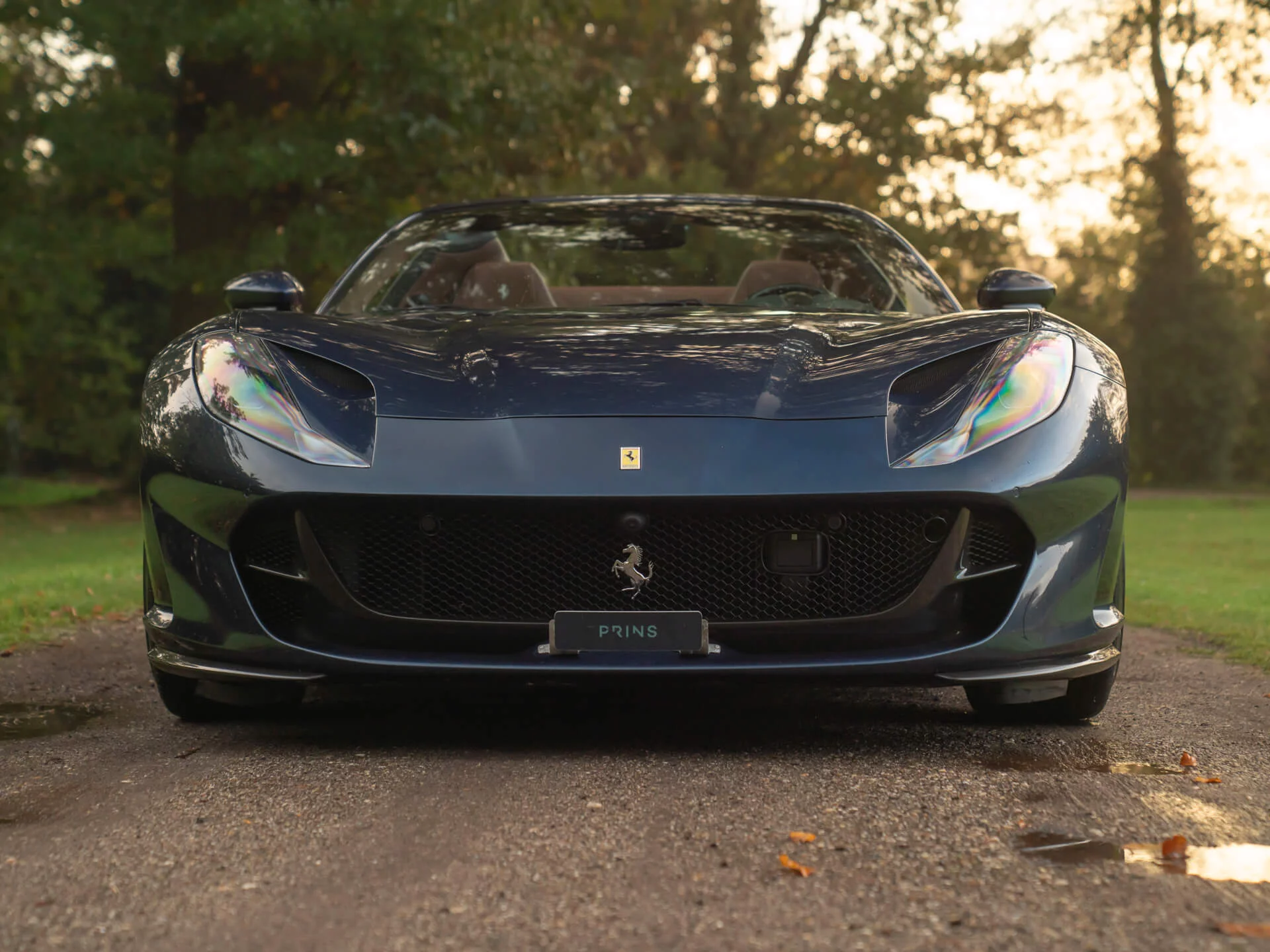 Blu Swaters Ferrari 812