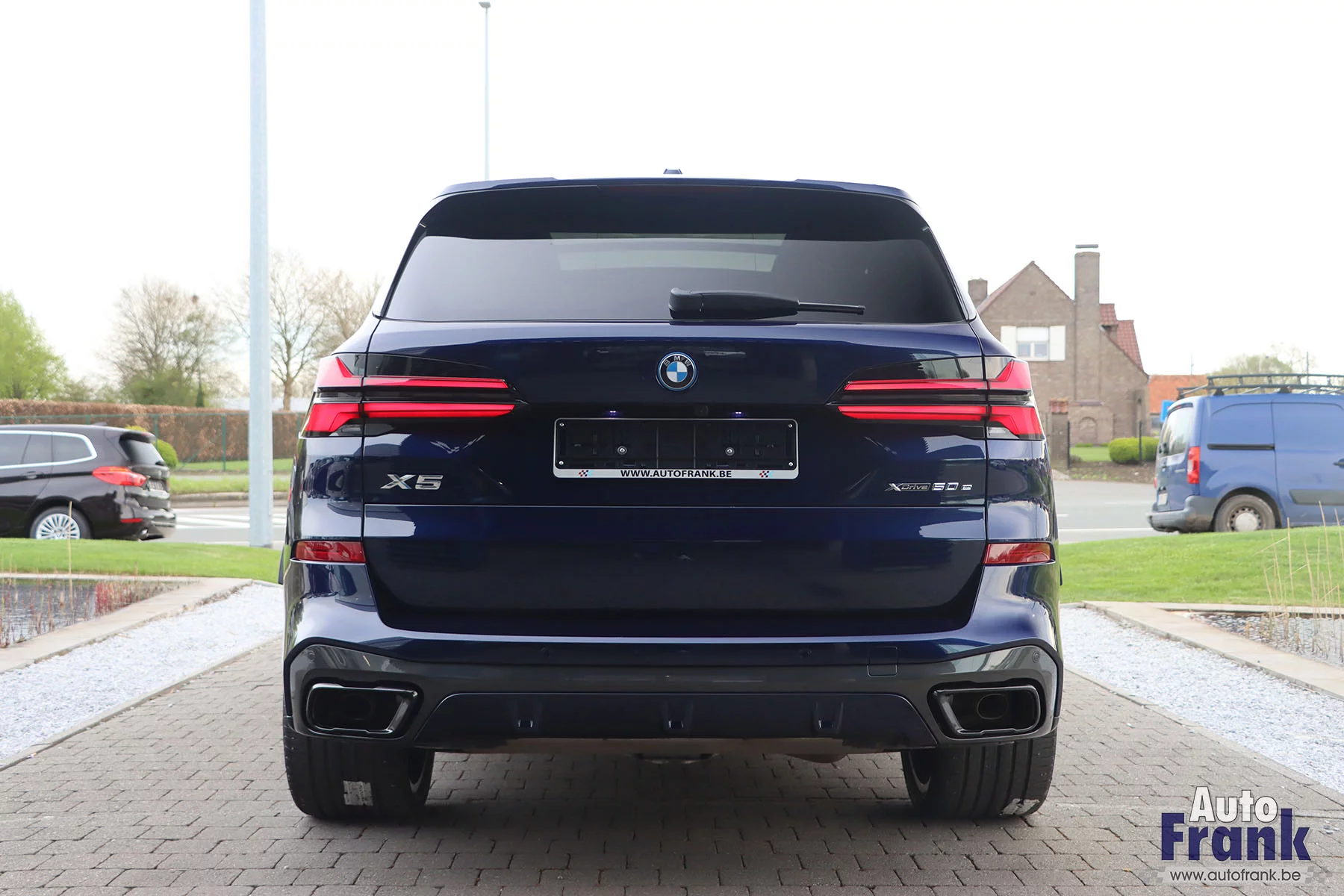 Tanzanite Blue II BMW X5