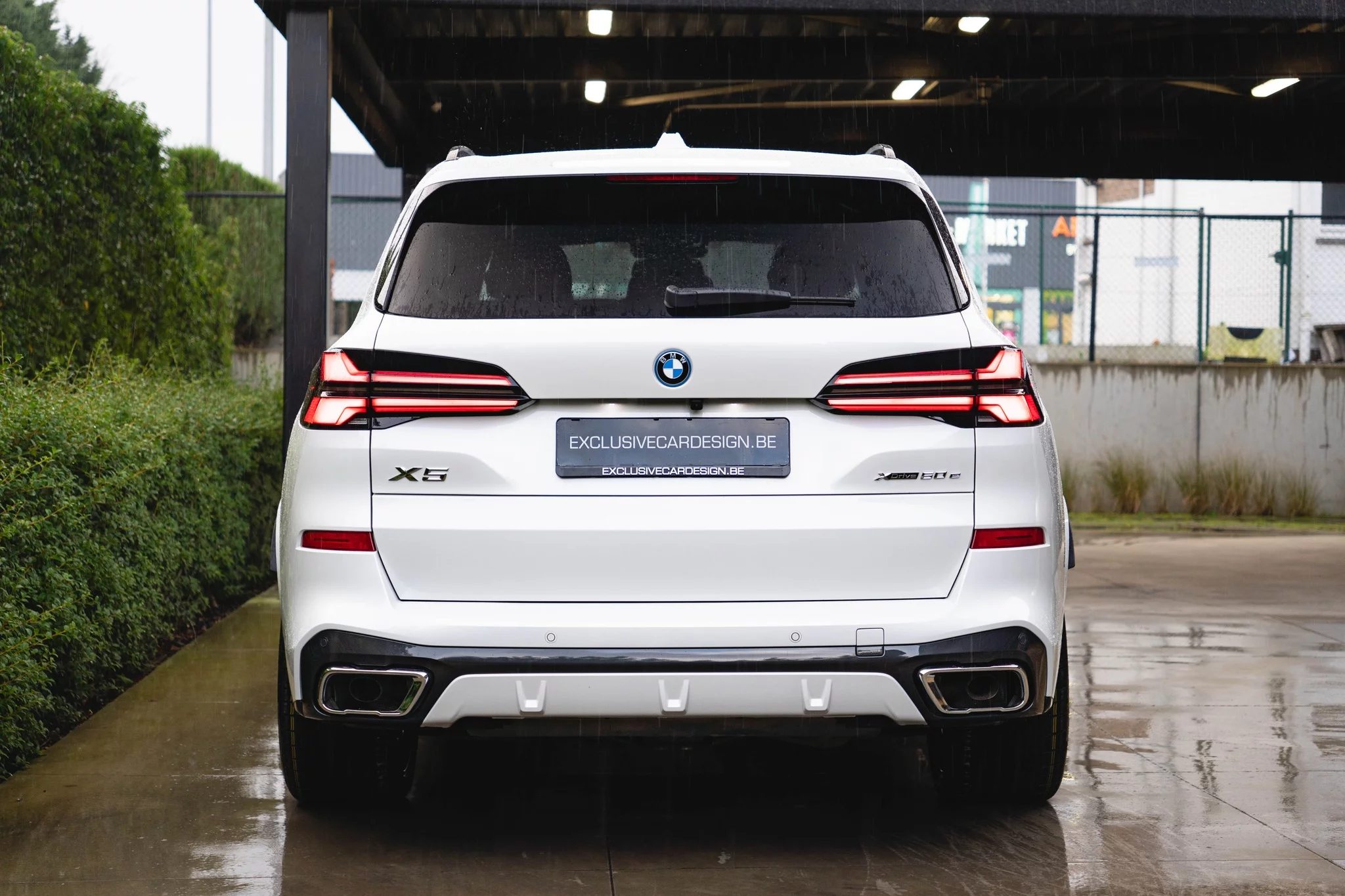 Mineral White BMW X5