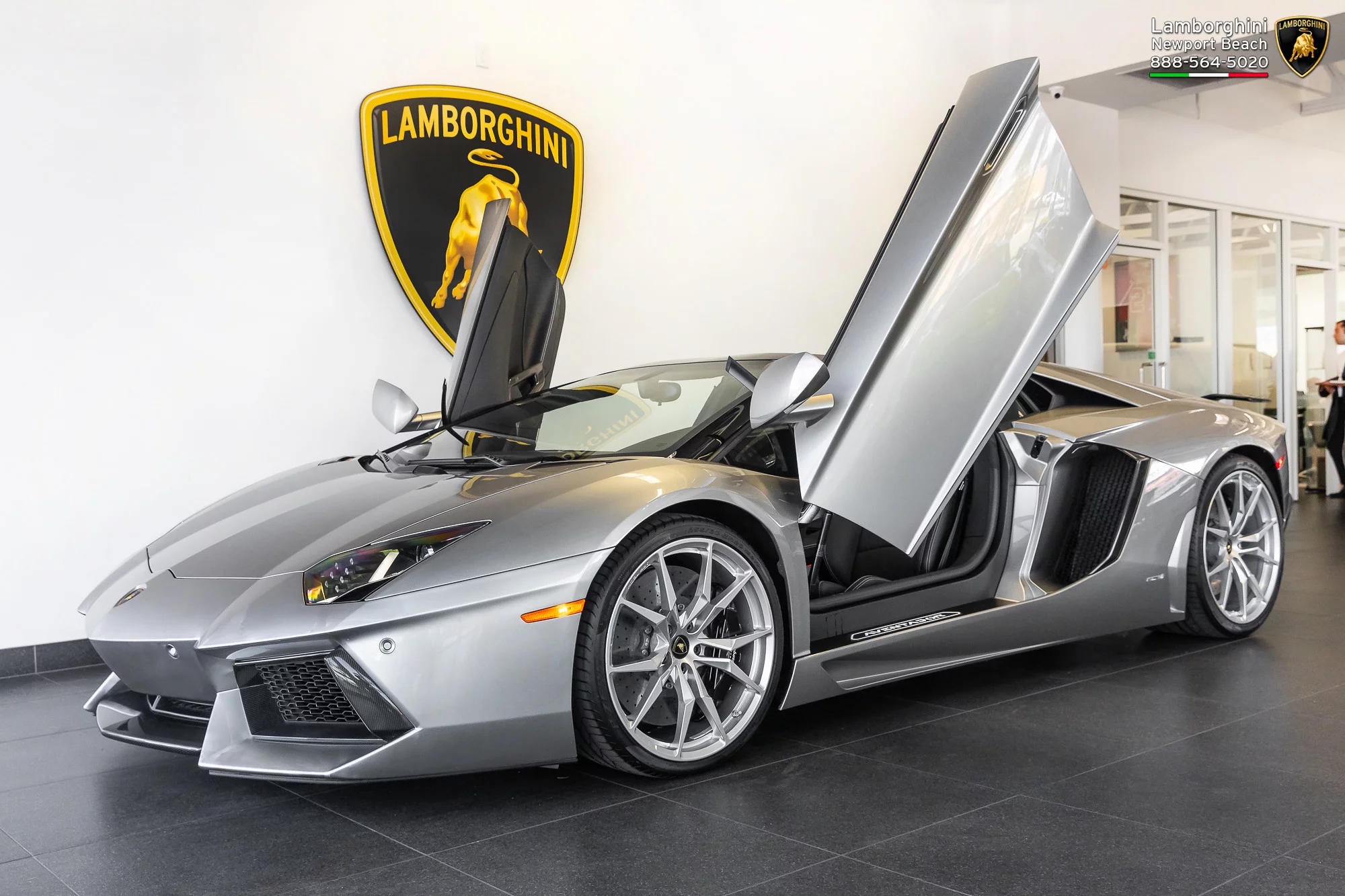 Grigio Antares Lamborghini Aventador