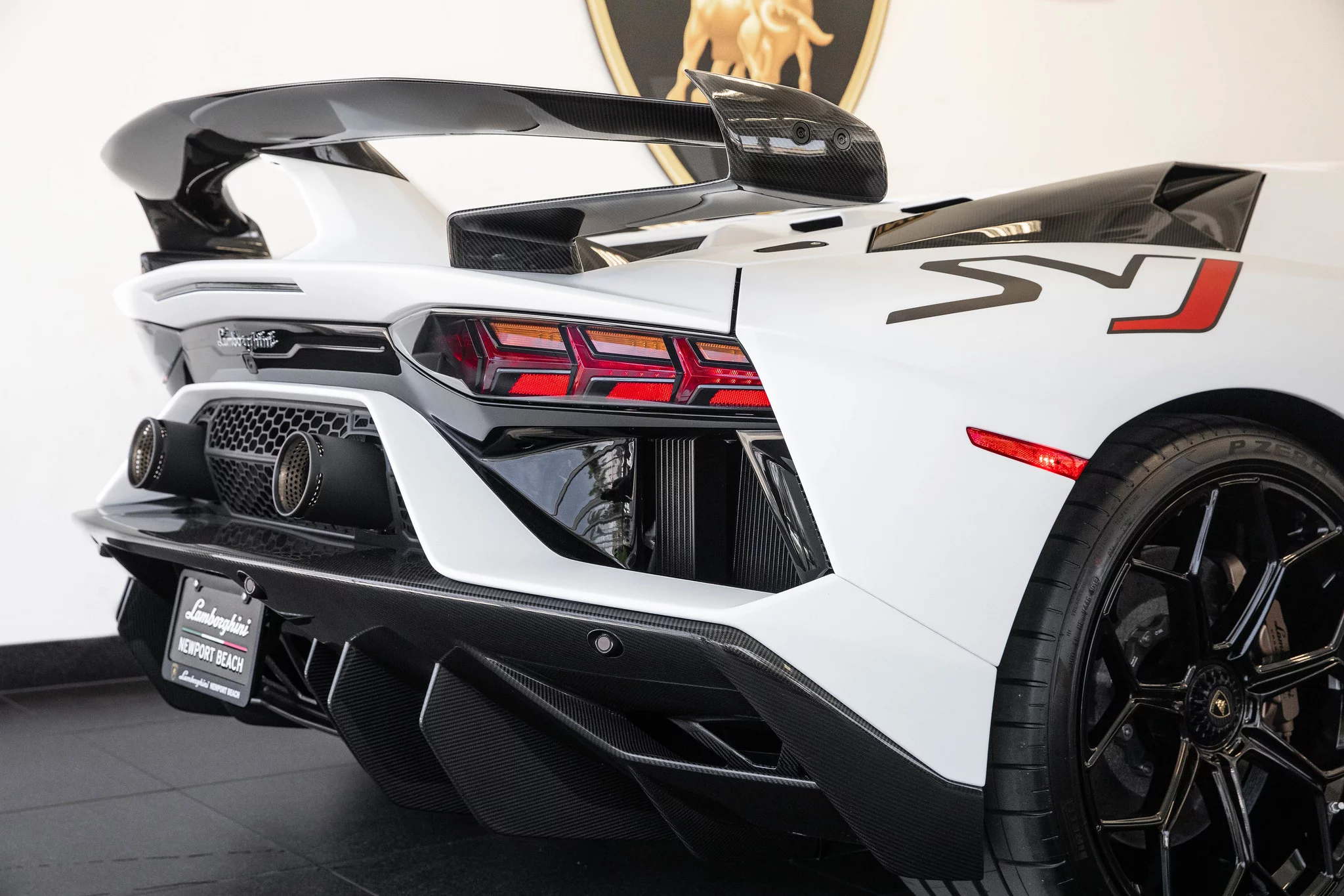 Bianco Phanes Lamborghini Aventador
